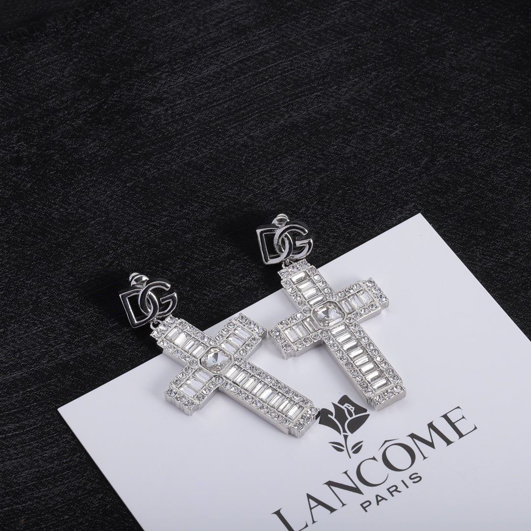 X1Z95A84E Popular Earrings