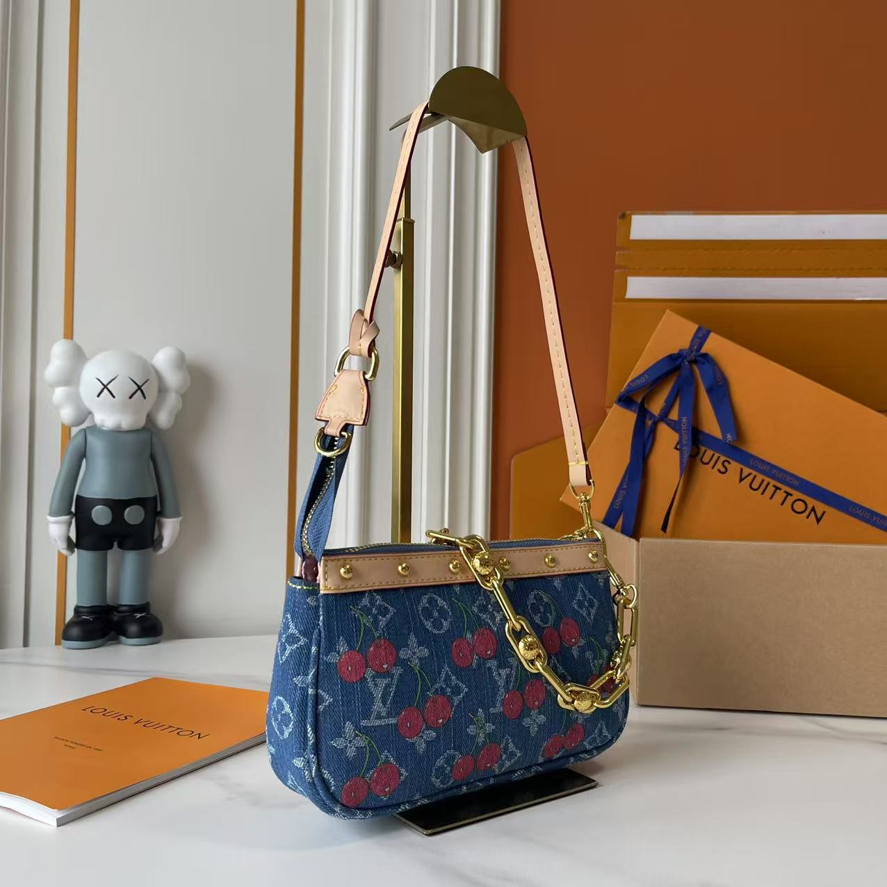 B1P46E59 Popular denim material+leather bag