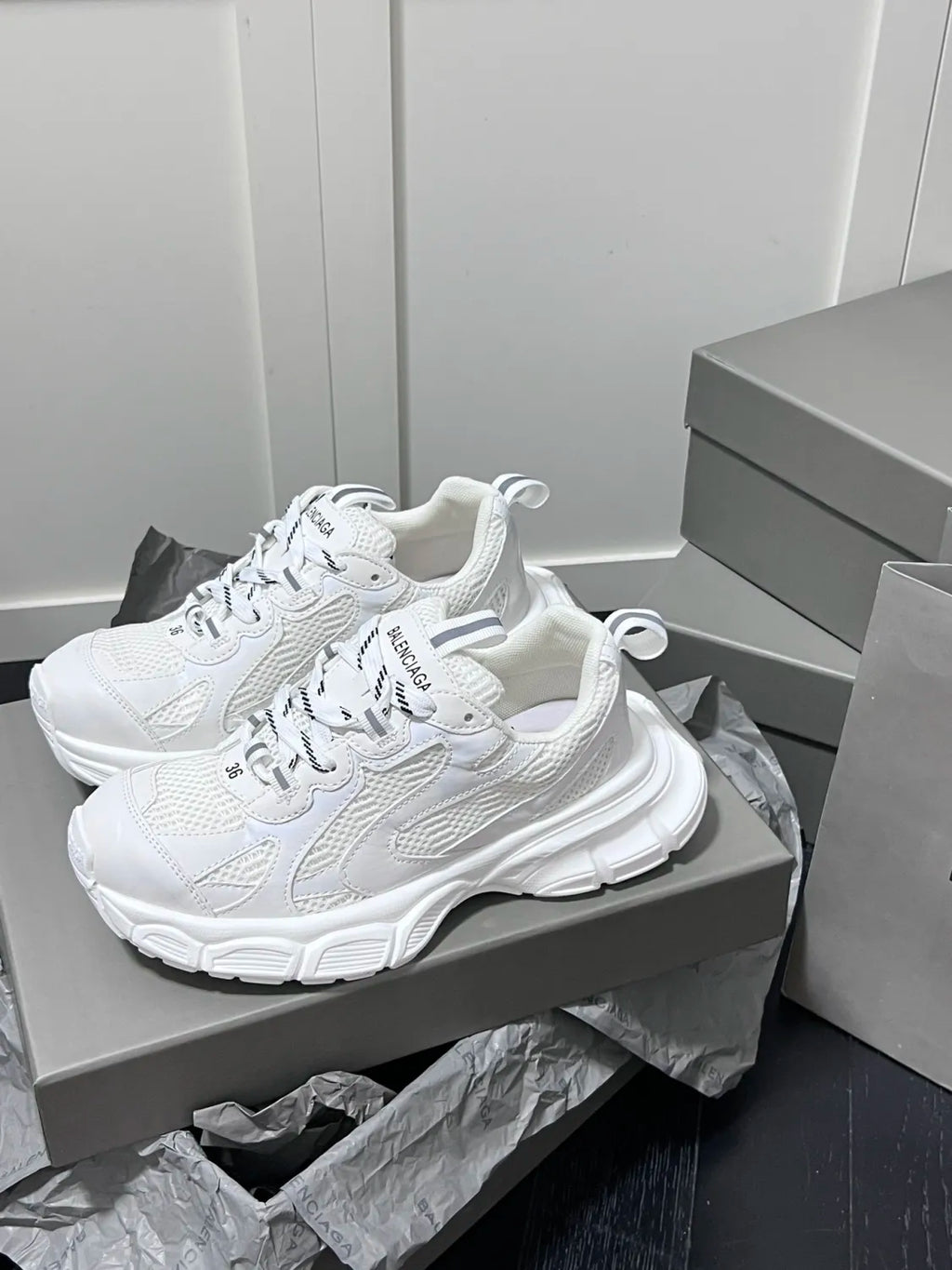 Z1Z54J116 Popular Casual shoes