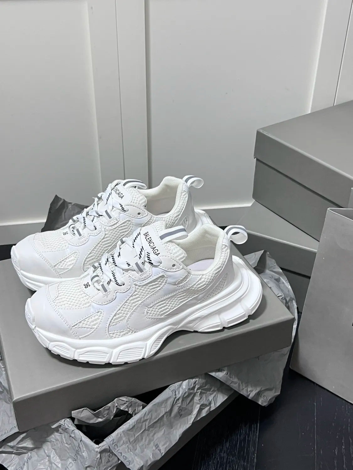 Z1Z54J116 Popular Casual shoes