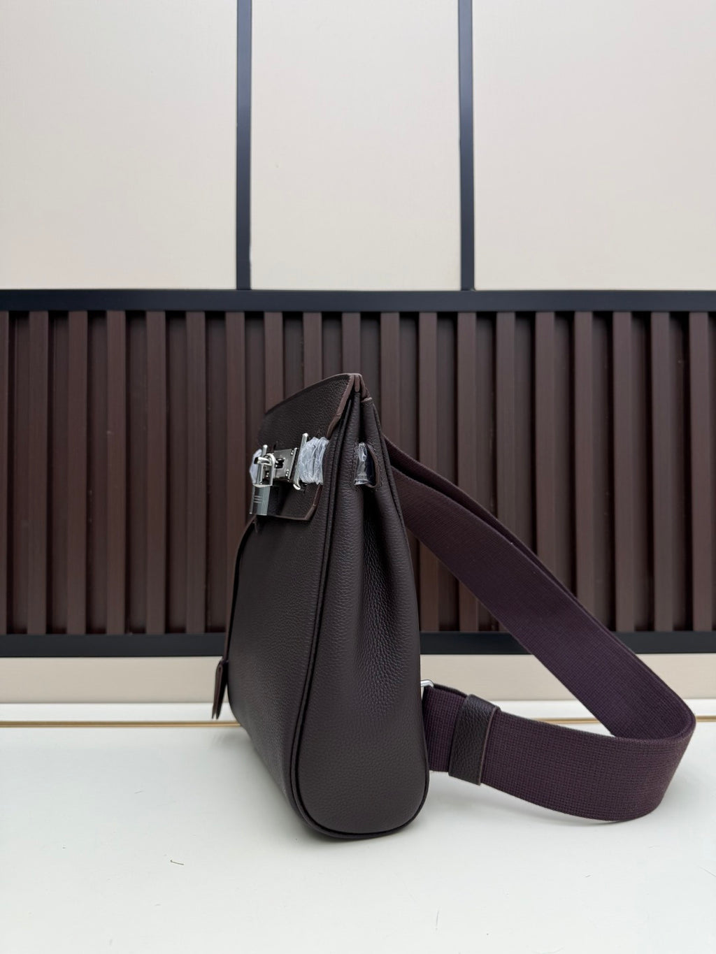 B1P36H45 Popular leather bag