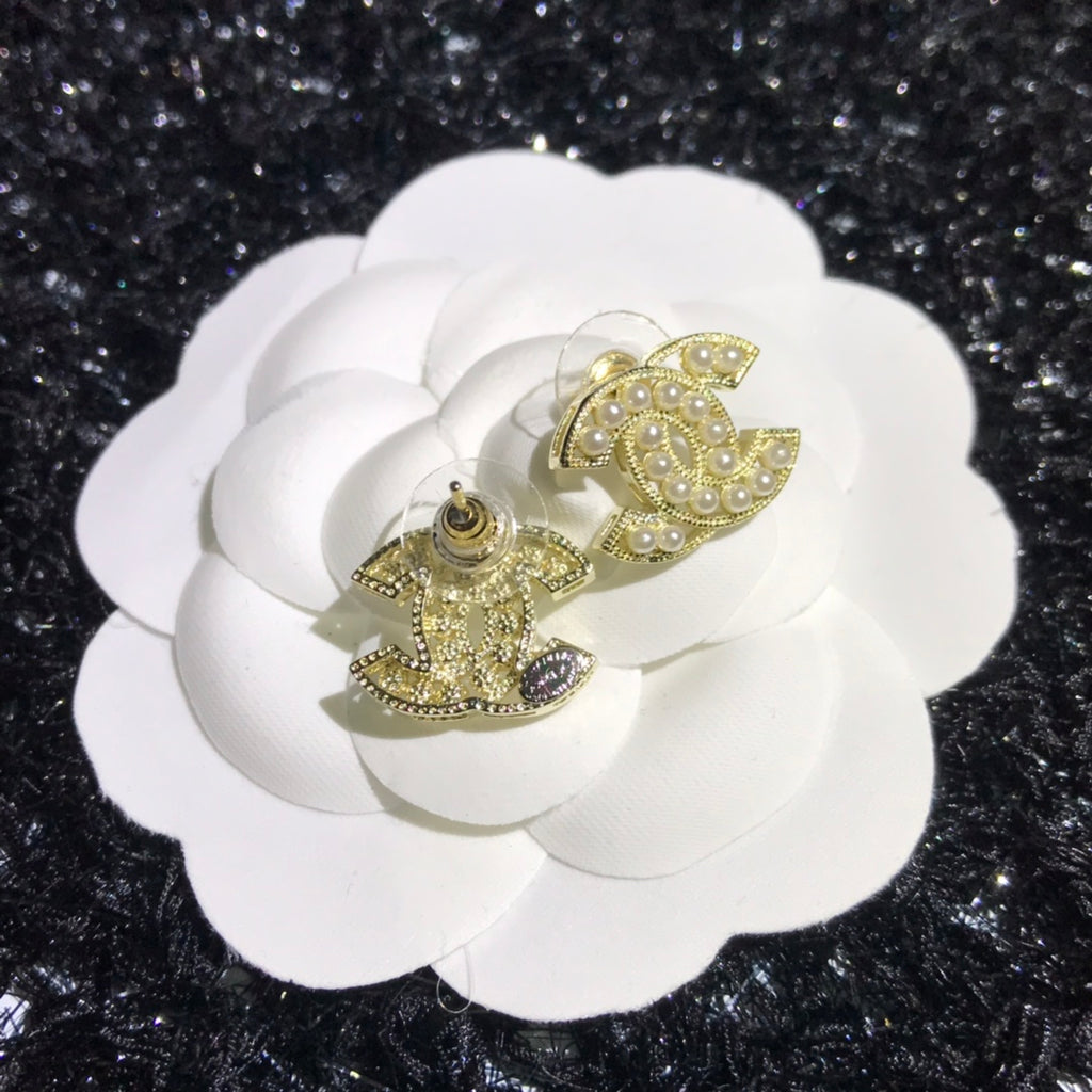 X1Z54C484E Popular Earrings