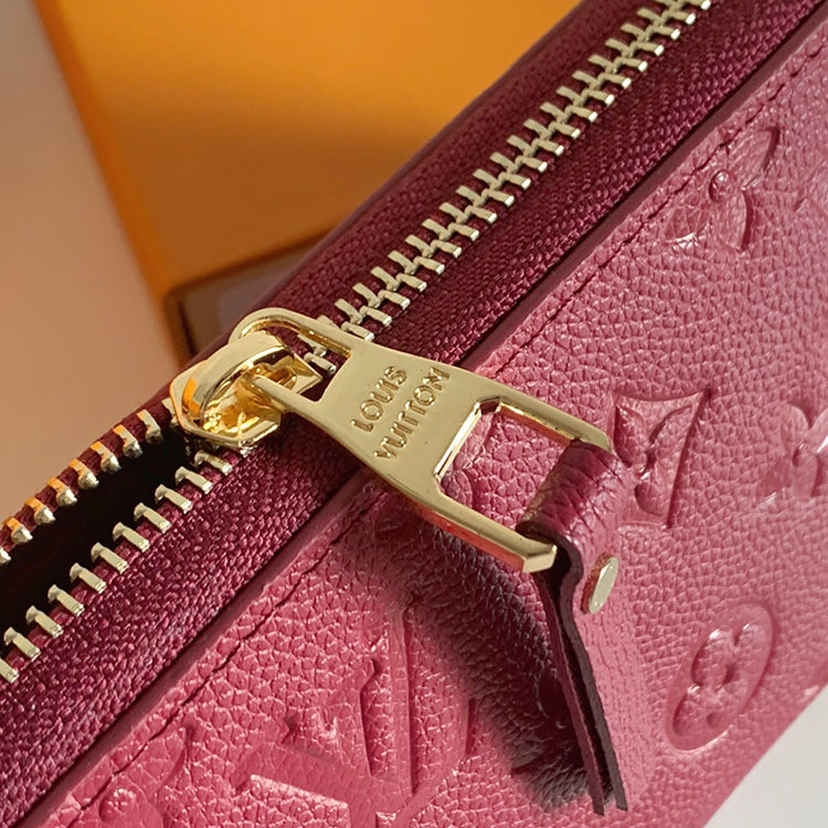 B1P11E06 Popular Leather wallets