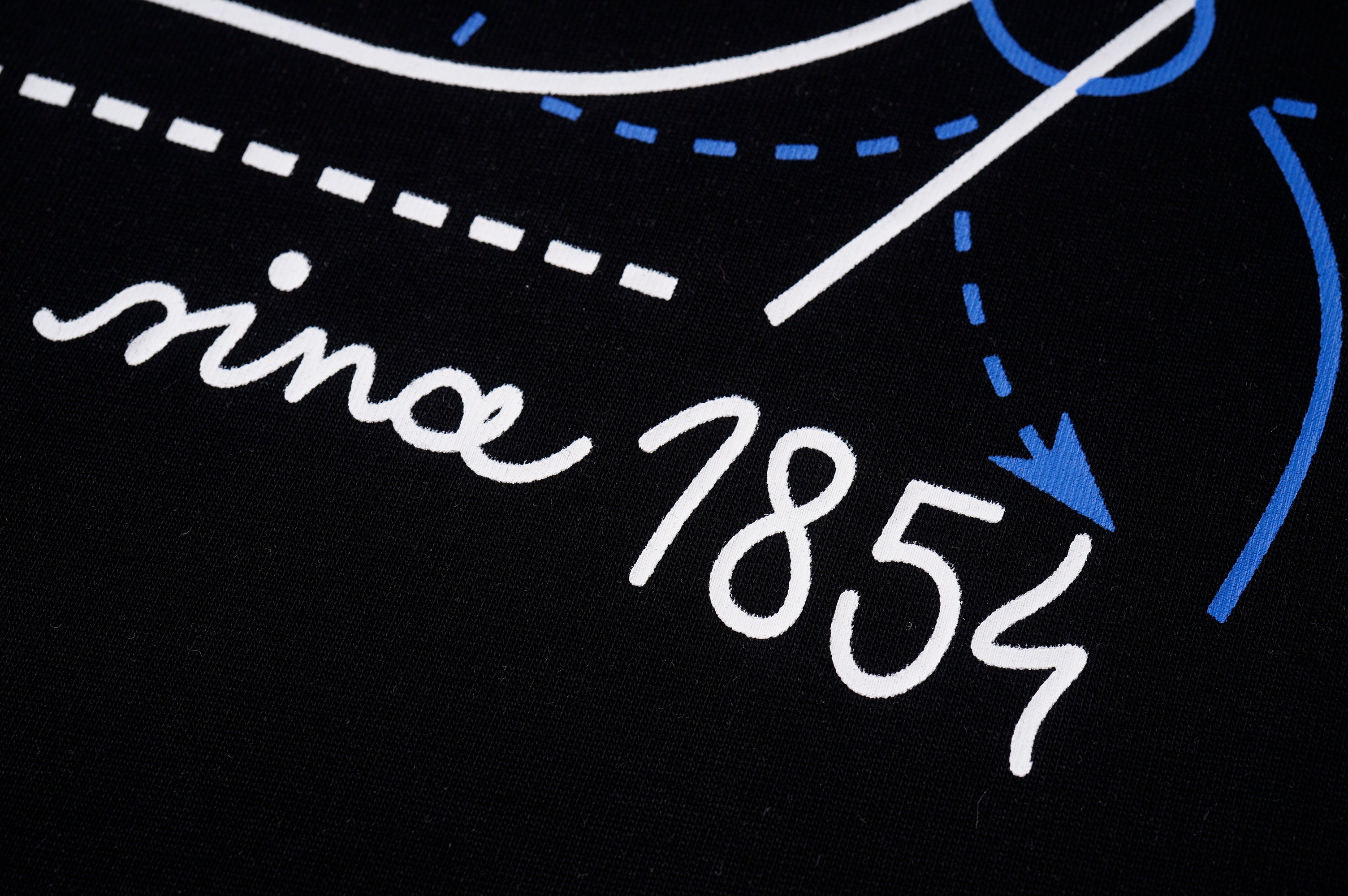 U1R45E141 Popular T-shirt