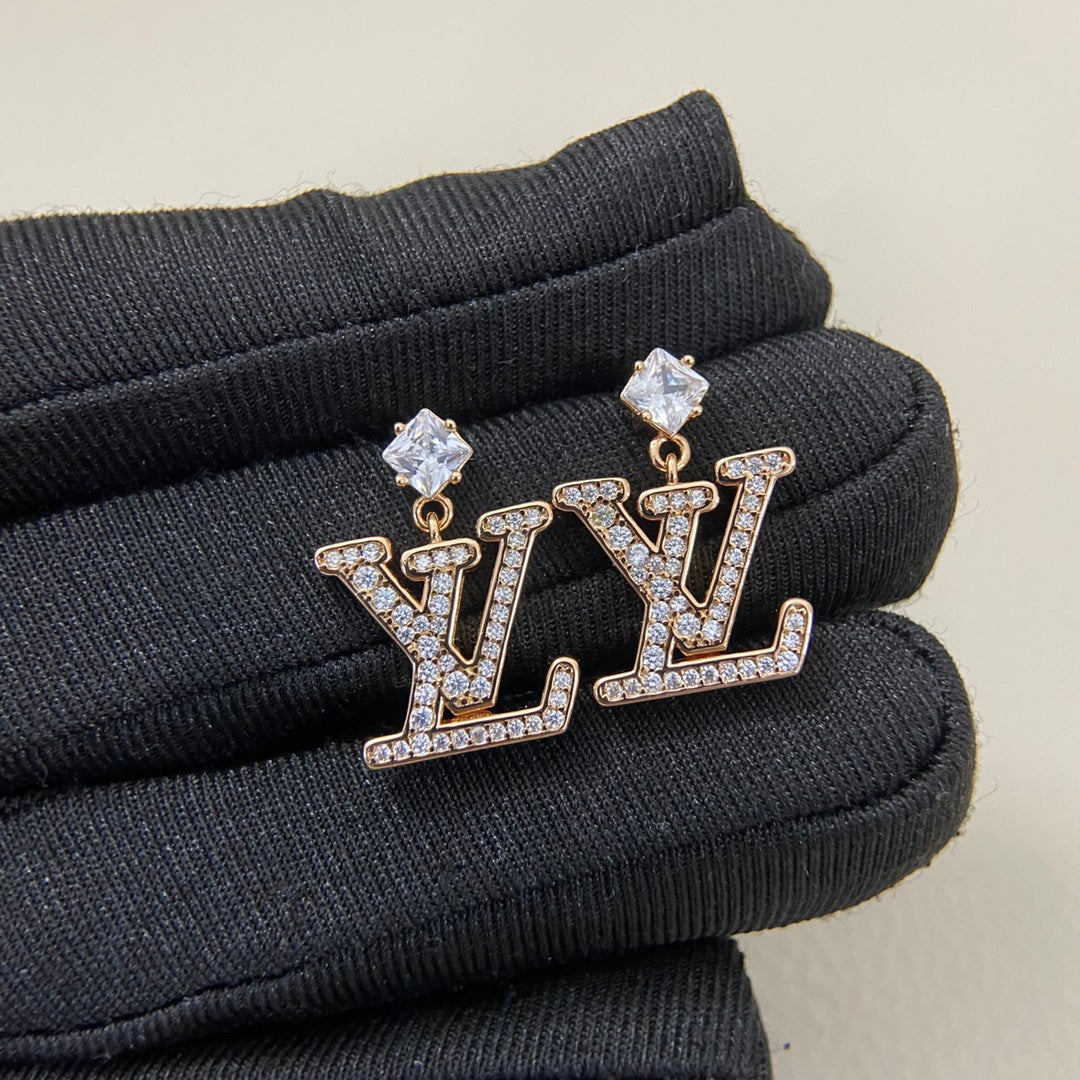 X1Z95E17E Popular Earrings