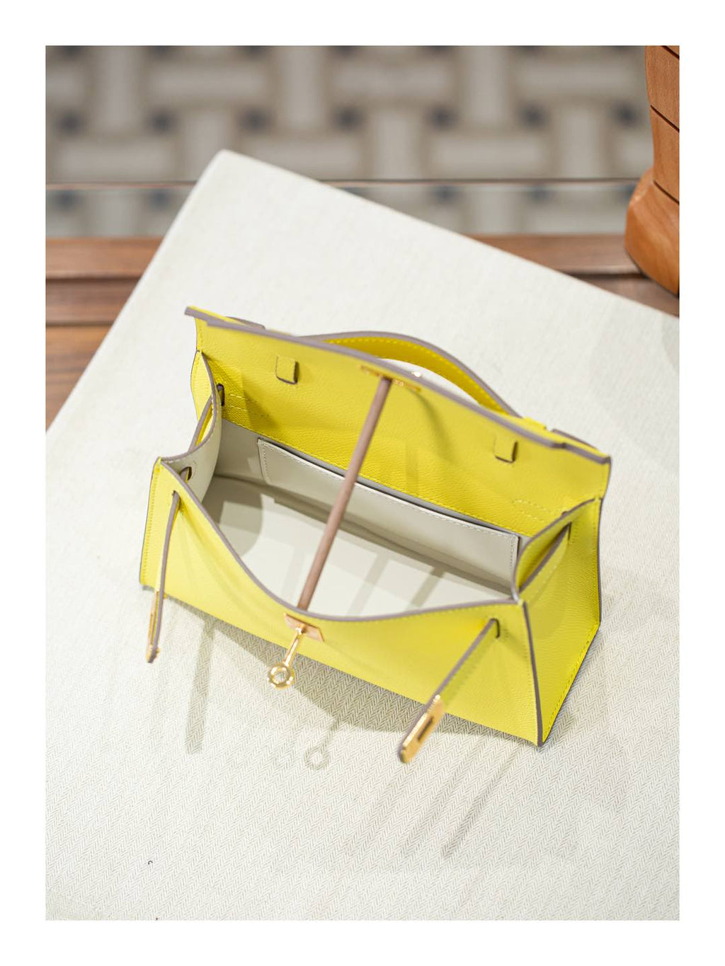 B1R66A5 Popular leather bag
