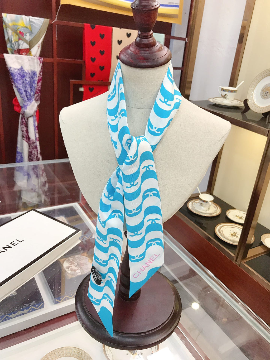 W1N46C9 Popular Silk Scarve