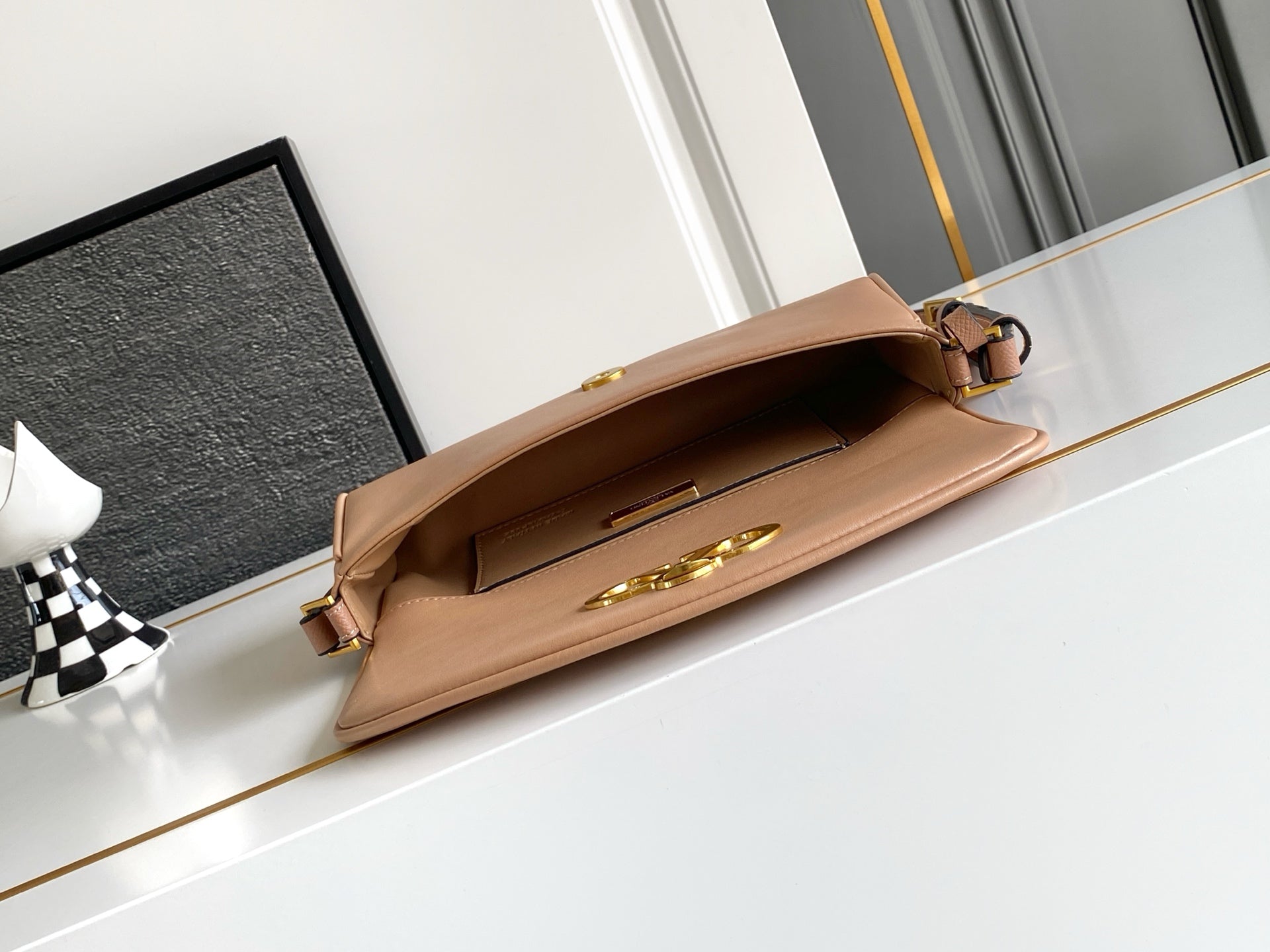 B1R76VL33 Popular leather bag