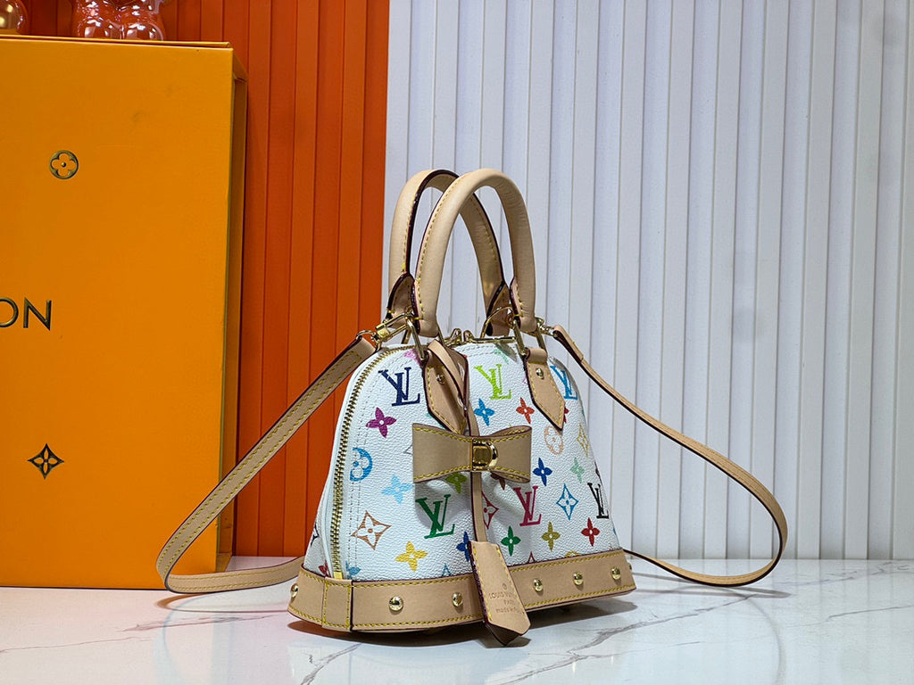 B1P46E104 Popular leather bag