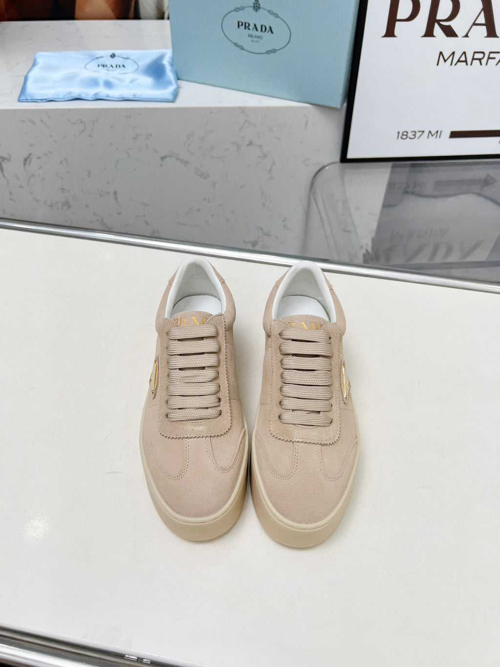 Z2Q95P109 Popular high-quality  shoes