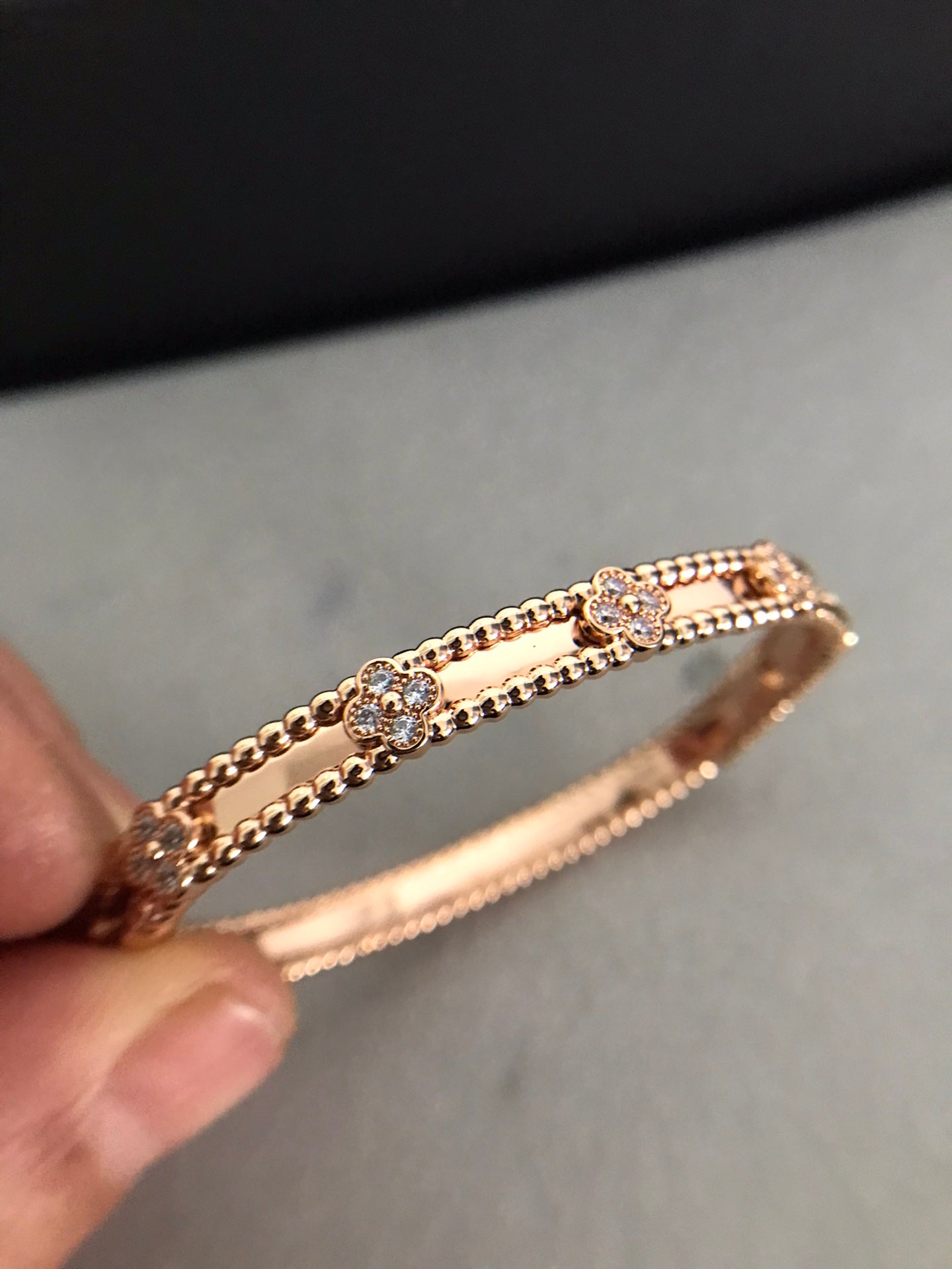X5Q85VC81K  Popular Bracelets