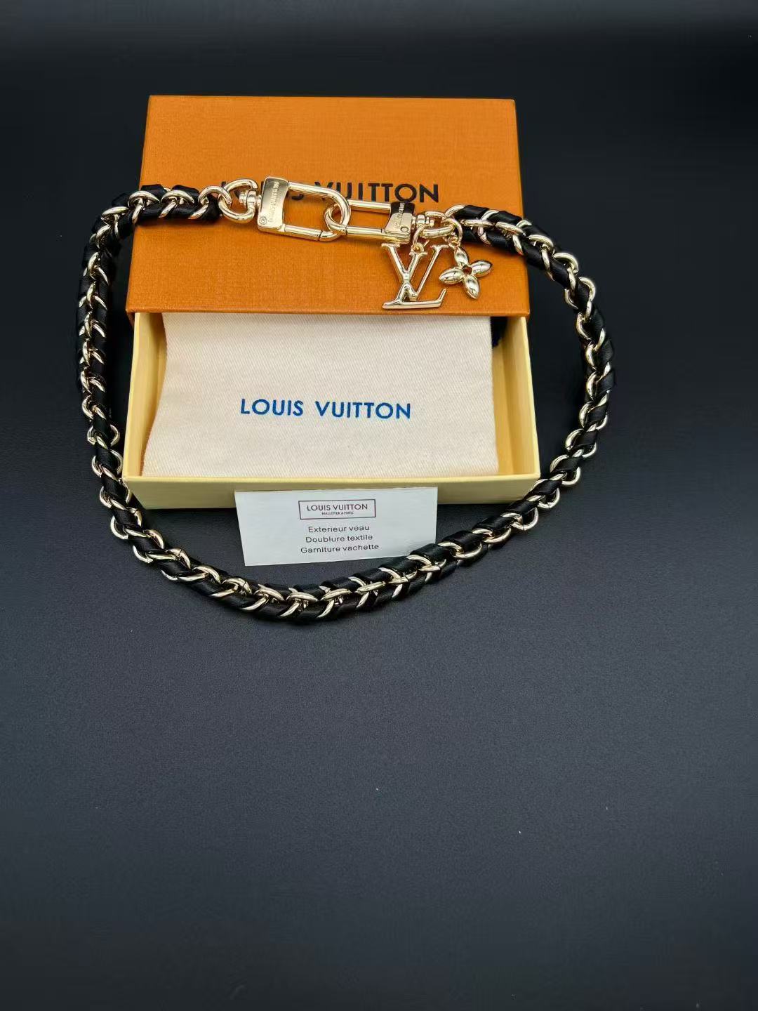 A1R76E63 Popular bag 's charms accessories