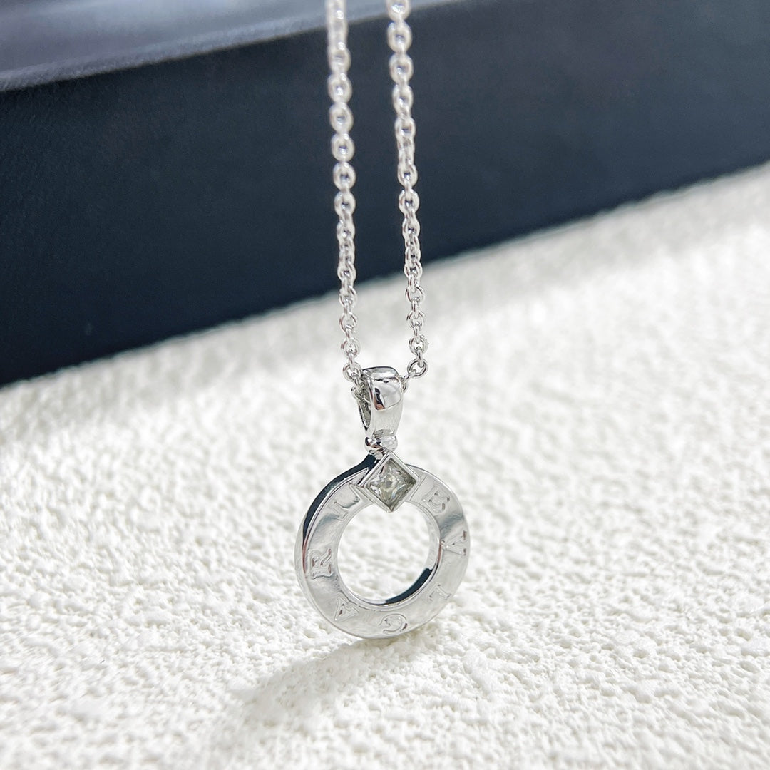 X1Q85S419X Popular Necklaces