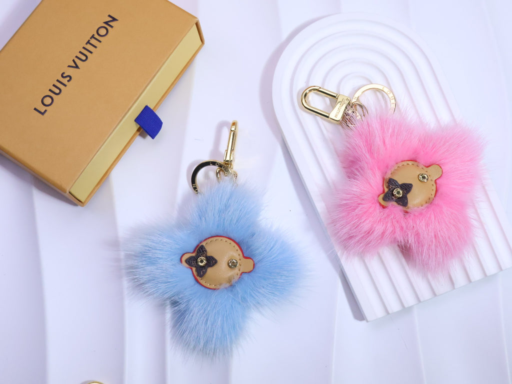 A1Q105E26 Popular bag 's charms accessories
