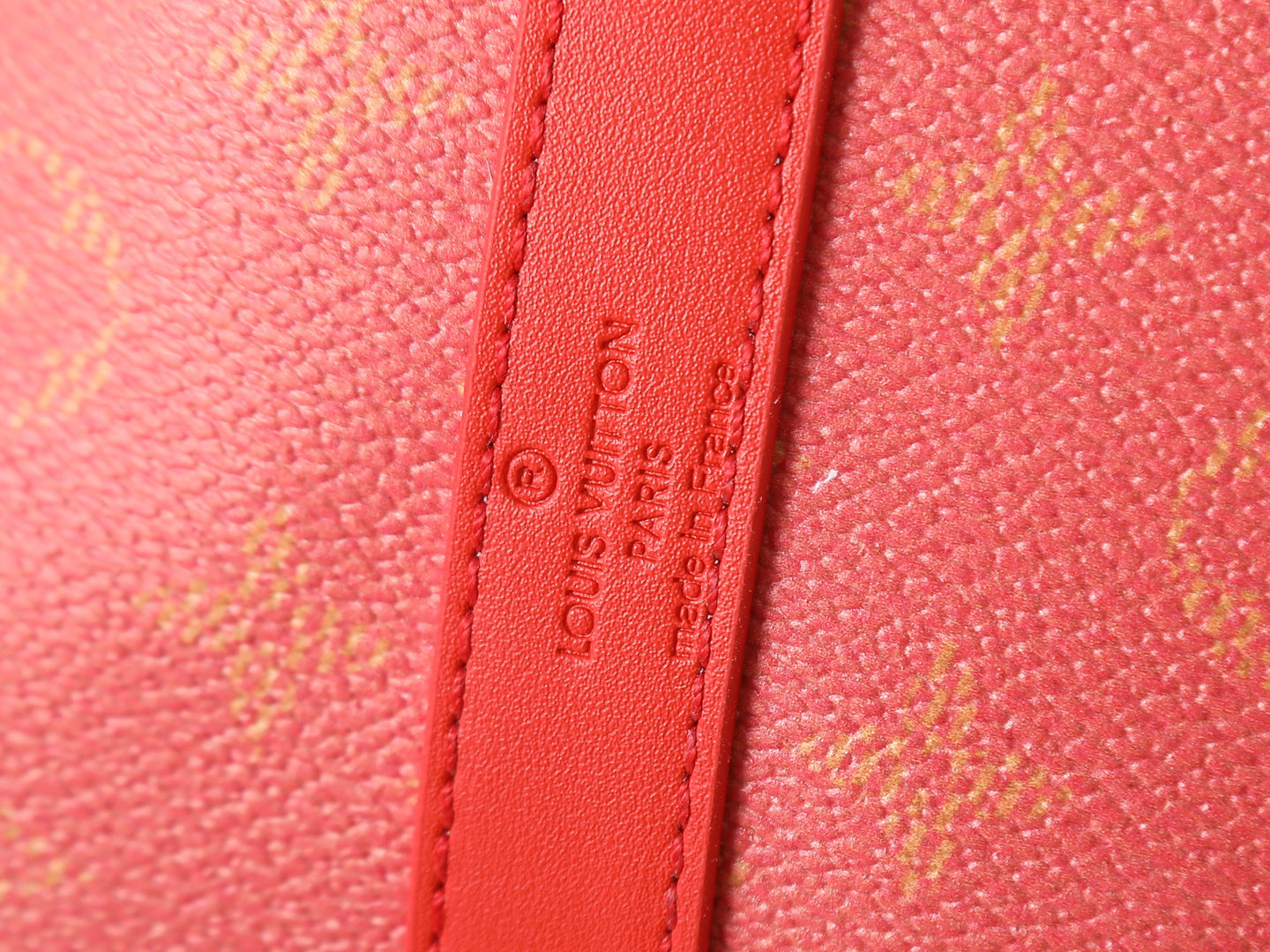 B1R76E51 Popular leather bag