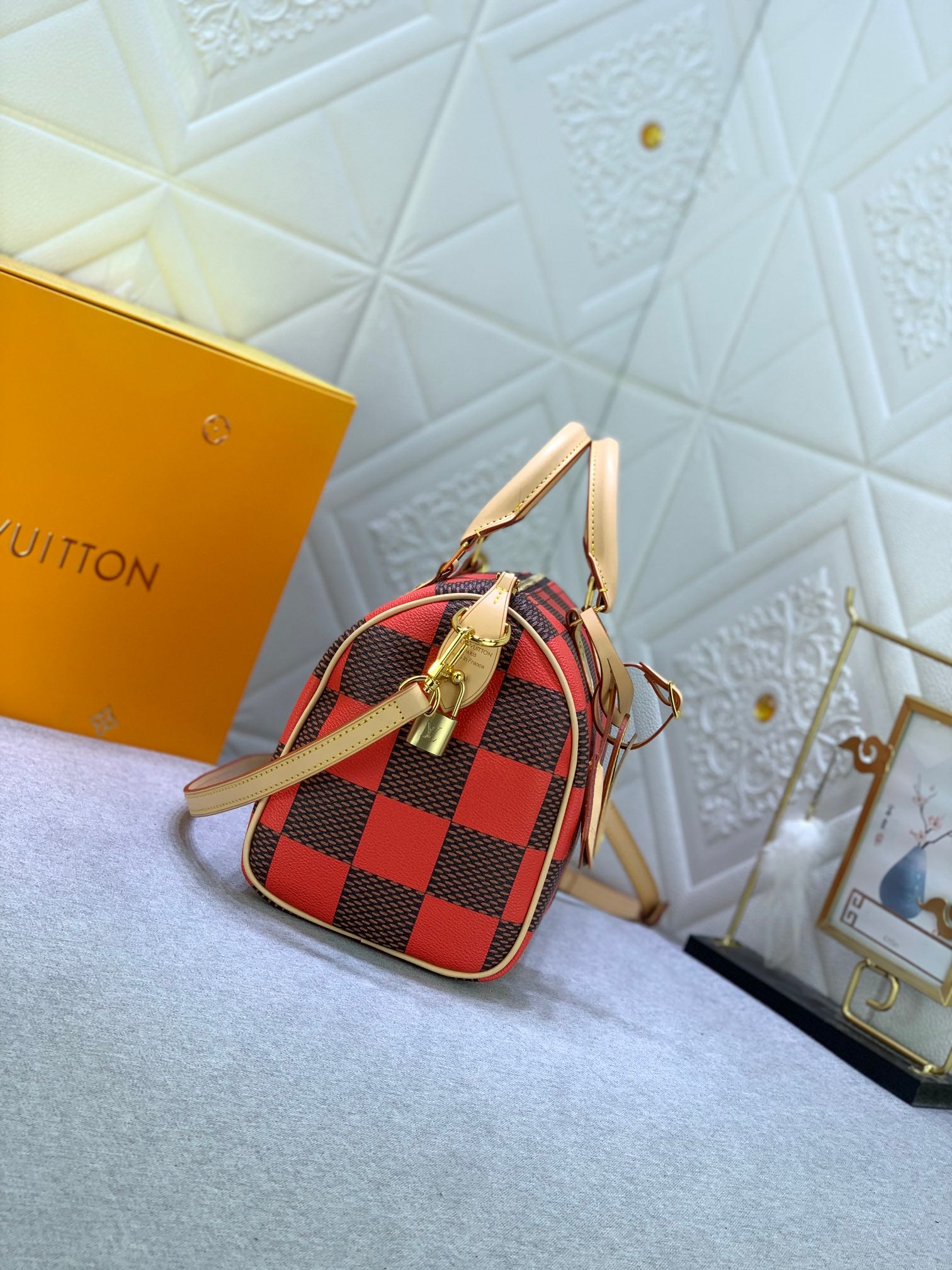 B12X44E269 Popular  leather bag 