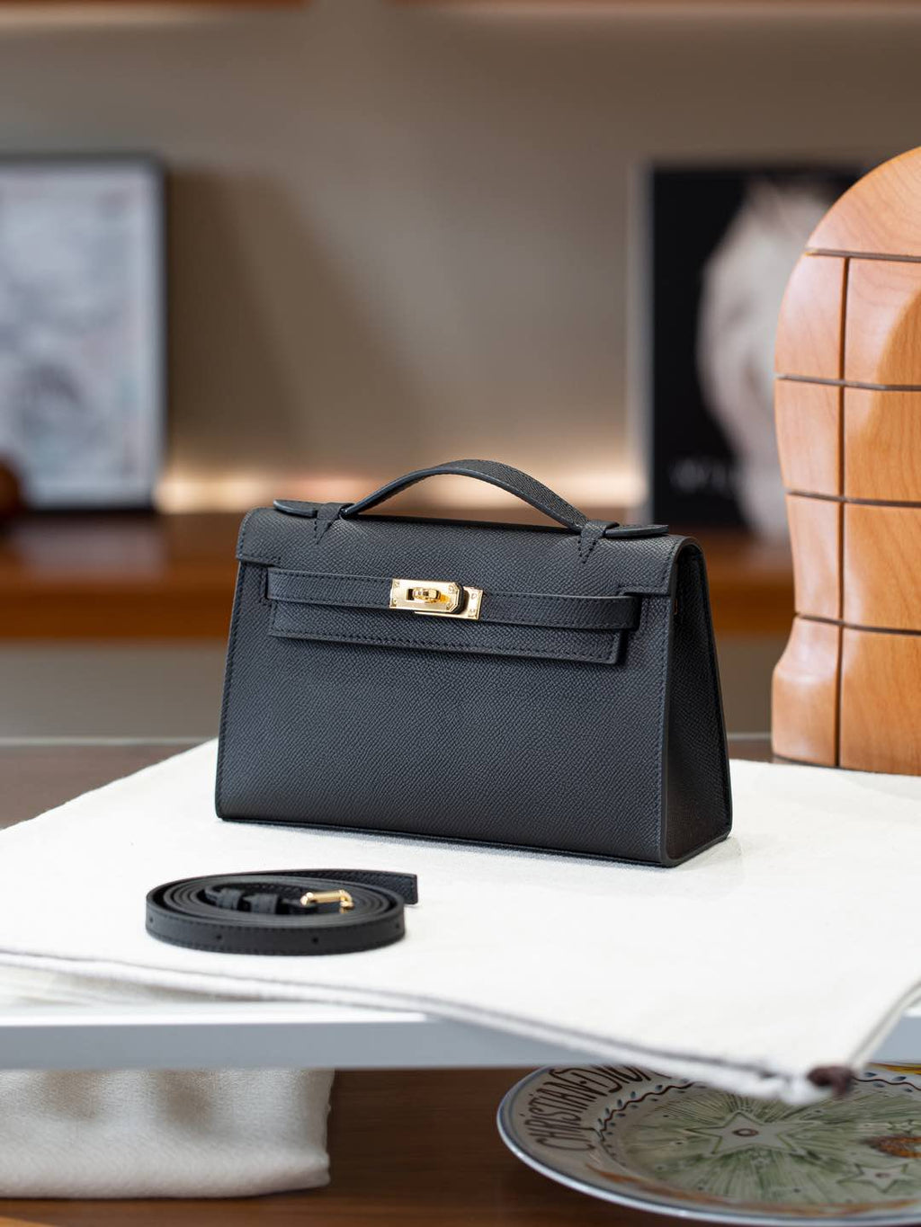 B1R66A4 Popular leather bag