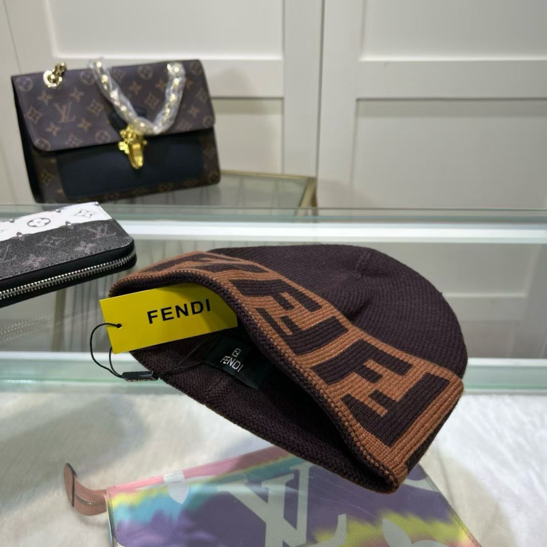 M1R86F79 Popular hats