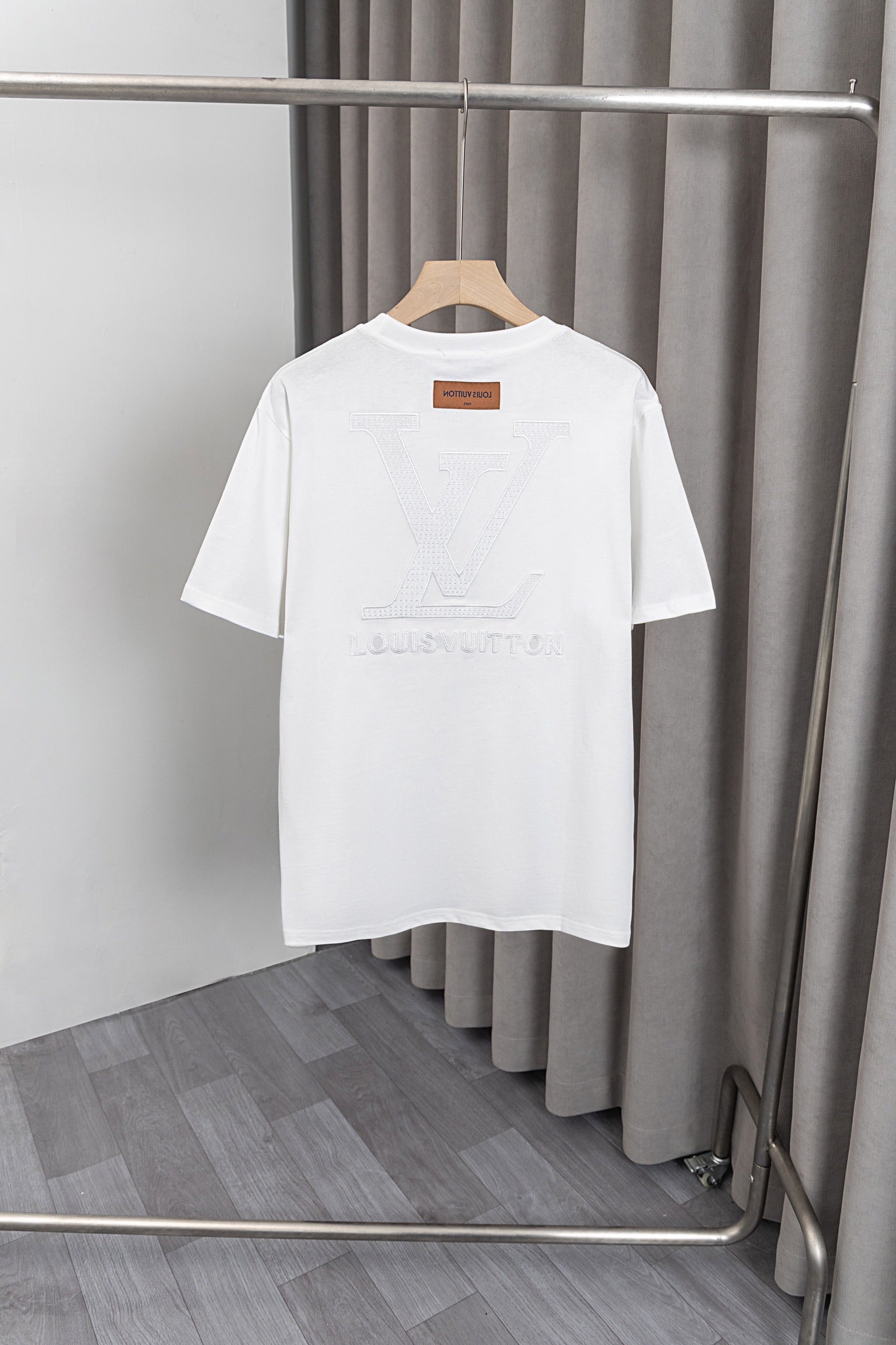 U1W25E3  Popular T-shirts
