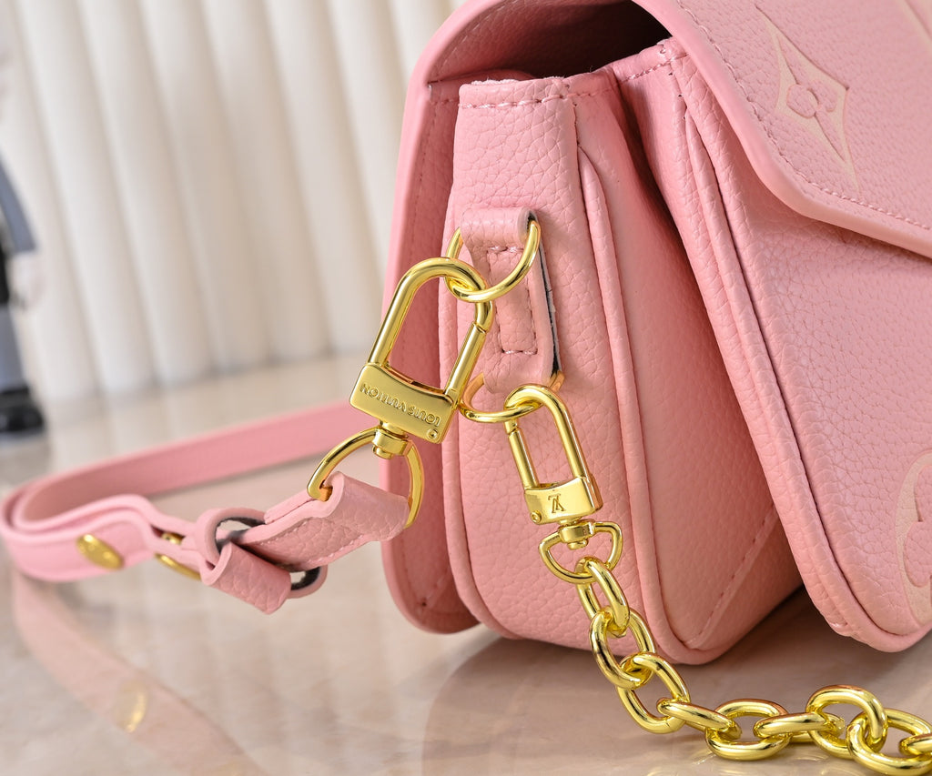 B1N55E38 Popular  leather bag