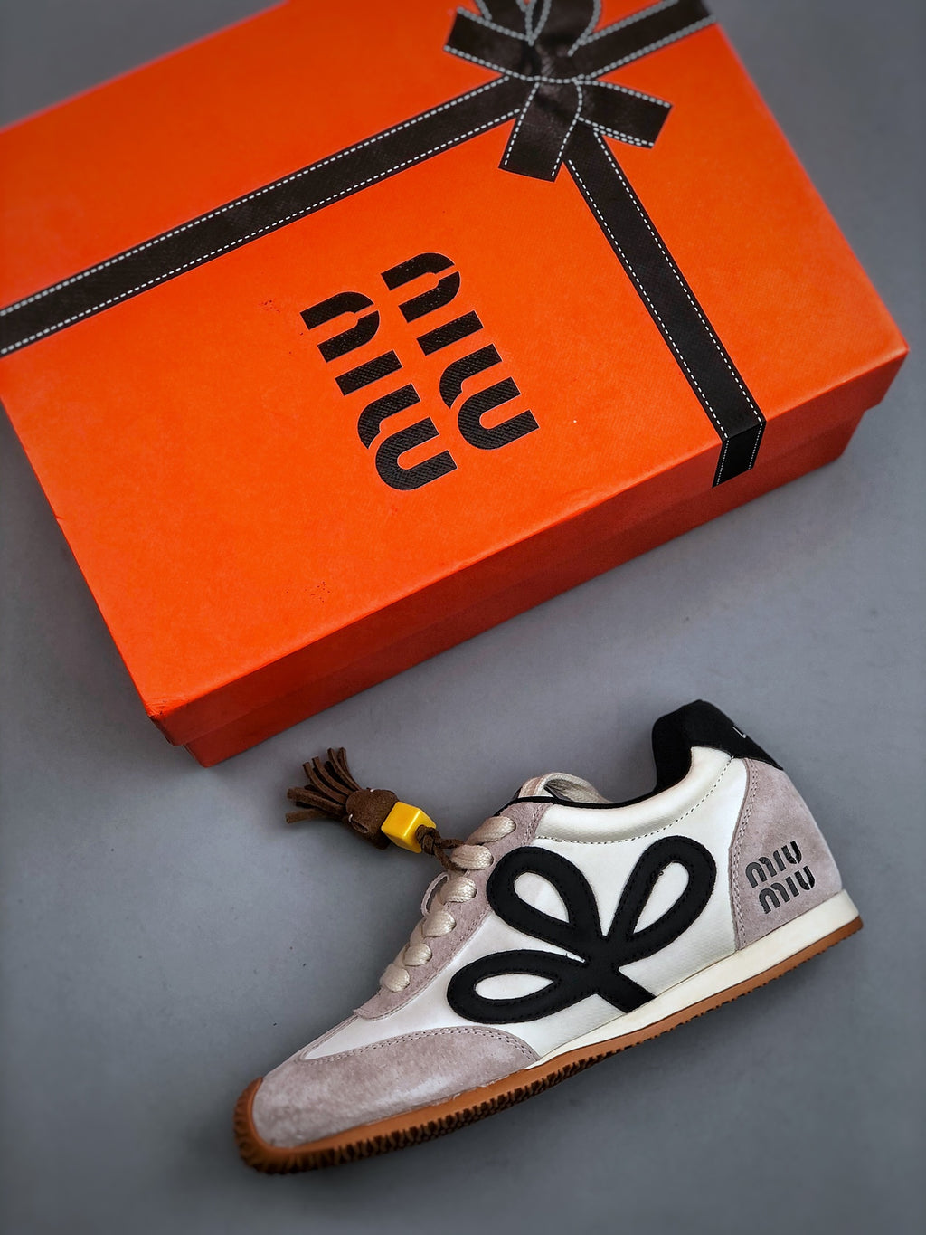 Z4Q95A82 Popular Shoes