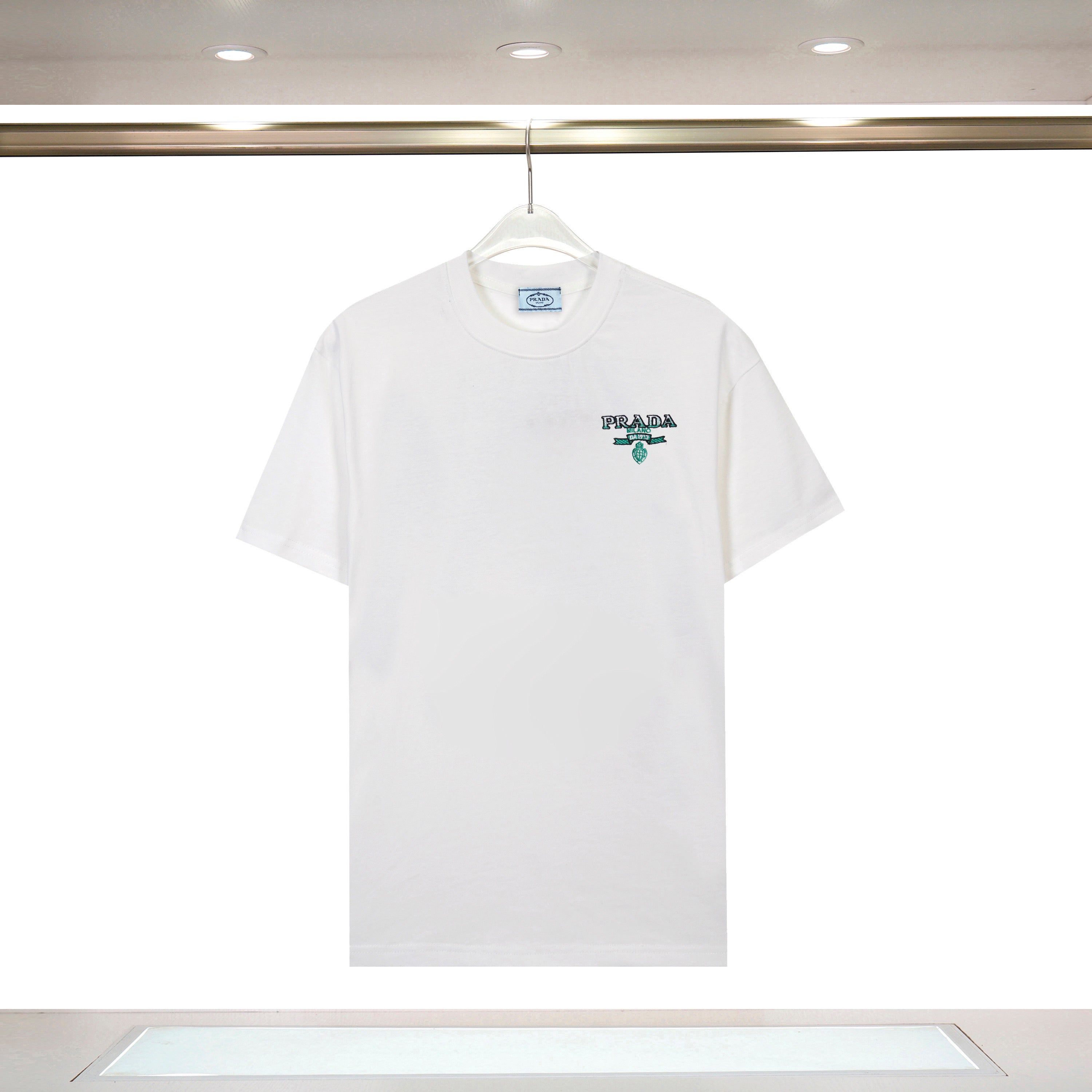 U1W25P24  Popular T-shirts