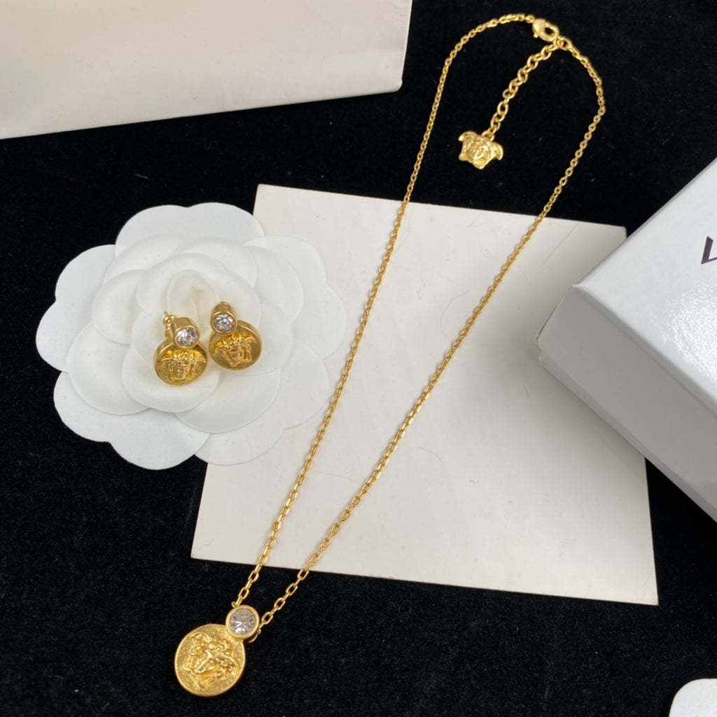 X1R75V77X Popular    Necklace . Earrings