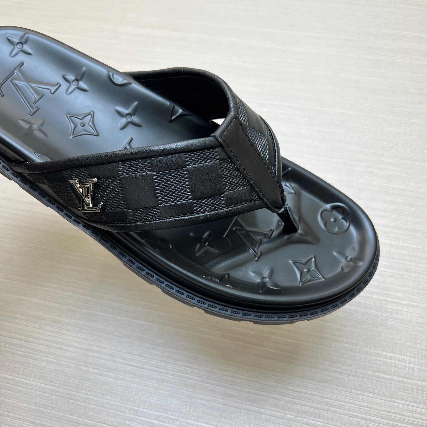Z5Z35E303 Popular Slippers
