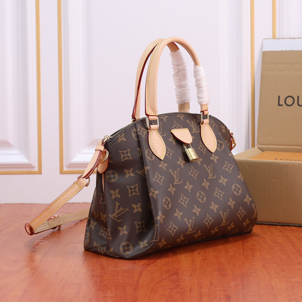 B12X43E126 Popular leather bag 