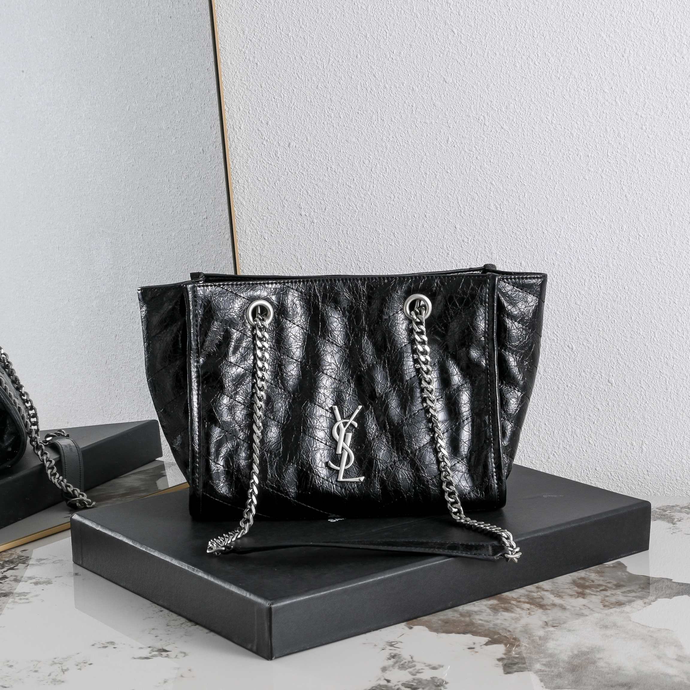 B1R76SL19 Popular leather bag