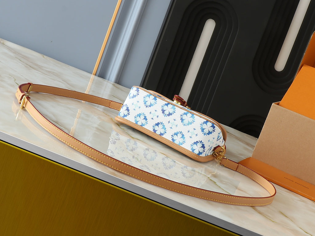 B1X45E2 Popular  leather bag