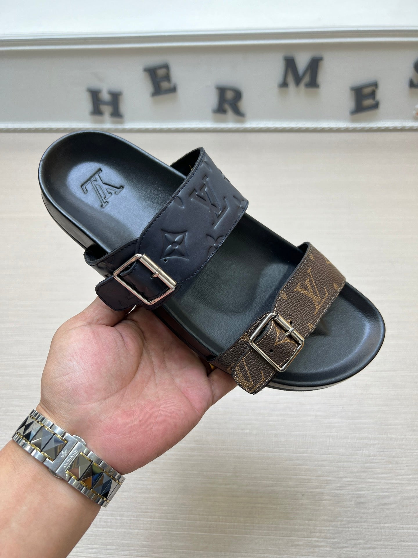 Z5ZE87 Popular slippers