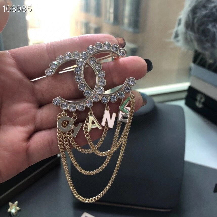 X14C869  Popular Brooch