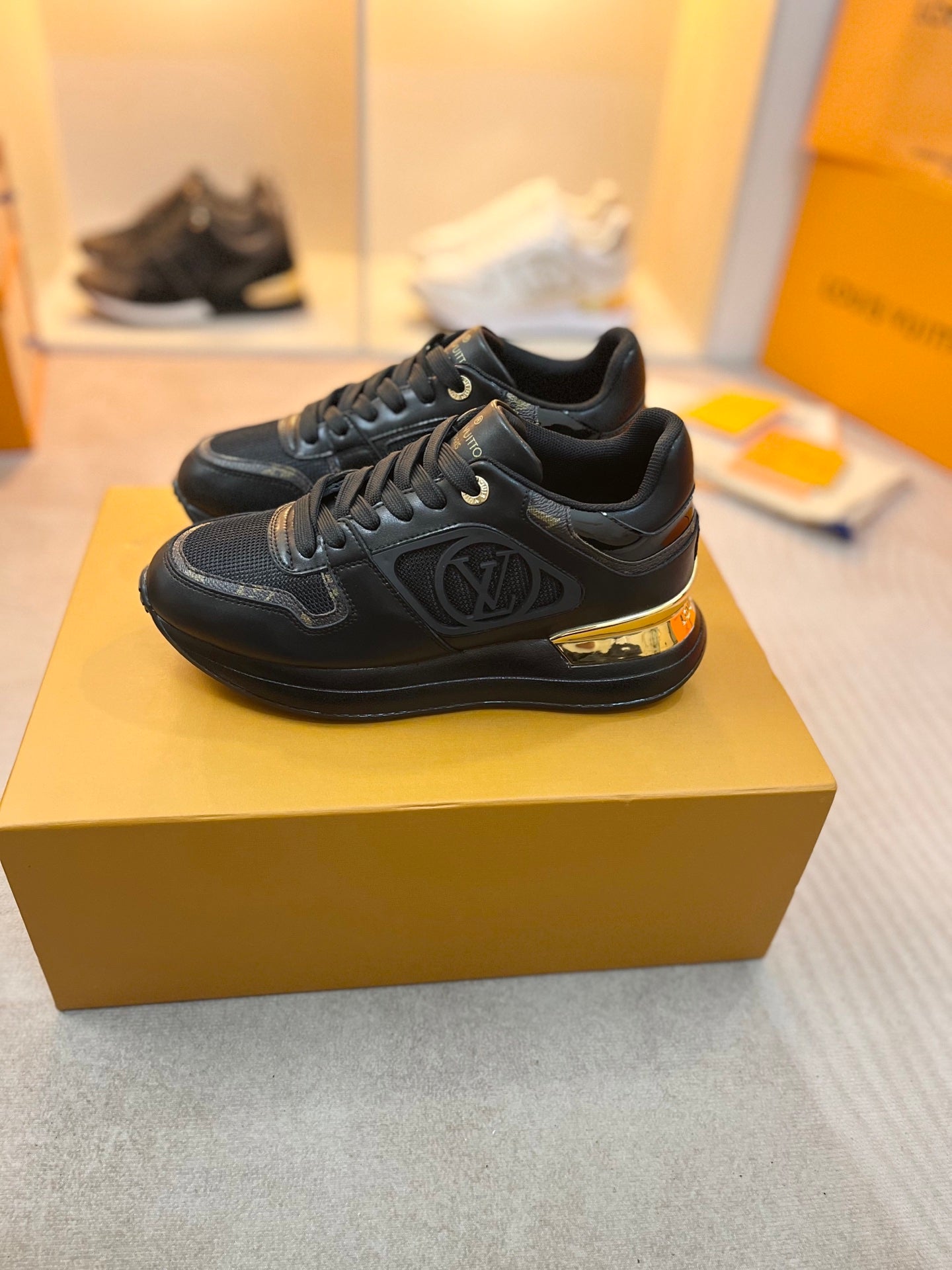 Z2P36E59 Popular high-quality leather Shoes