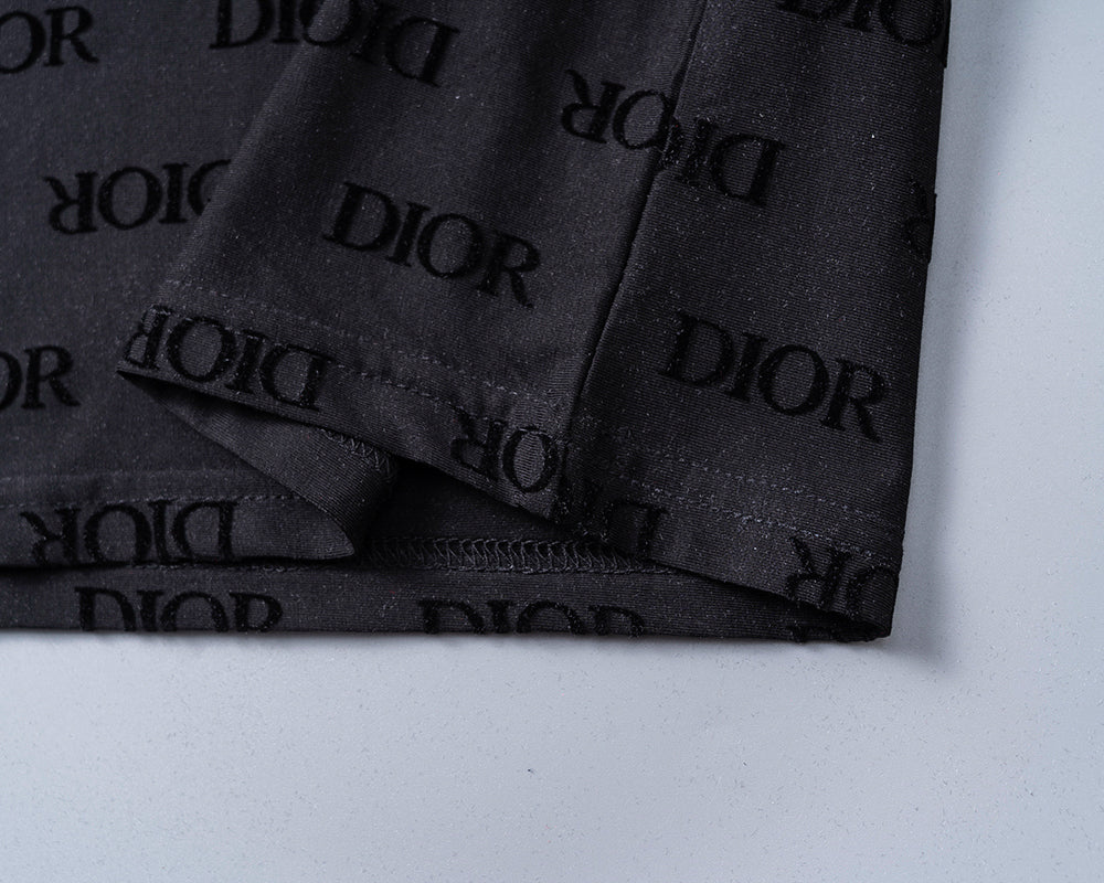 U1R35D118  Popular shirt and shorts set