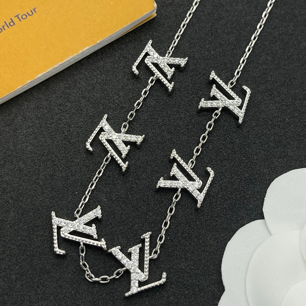 X1N36E69X Popular  Necklaces