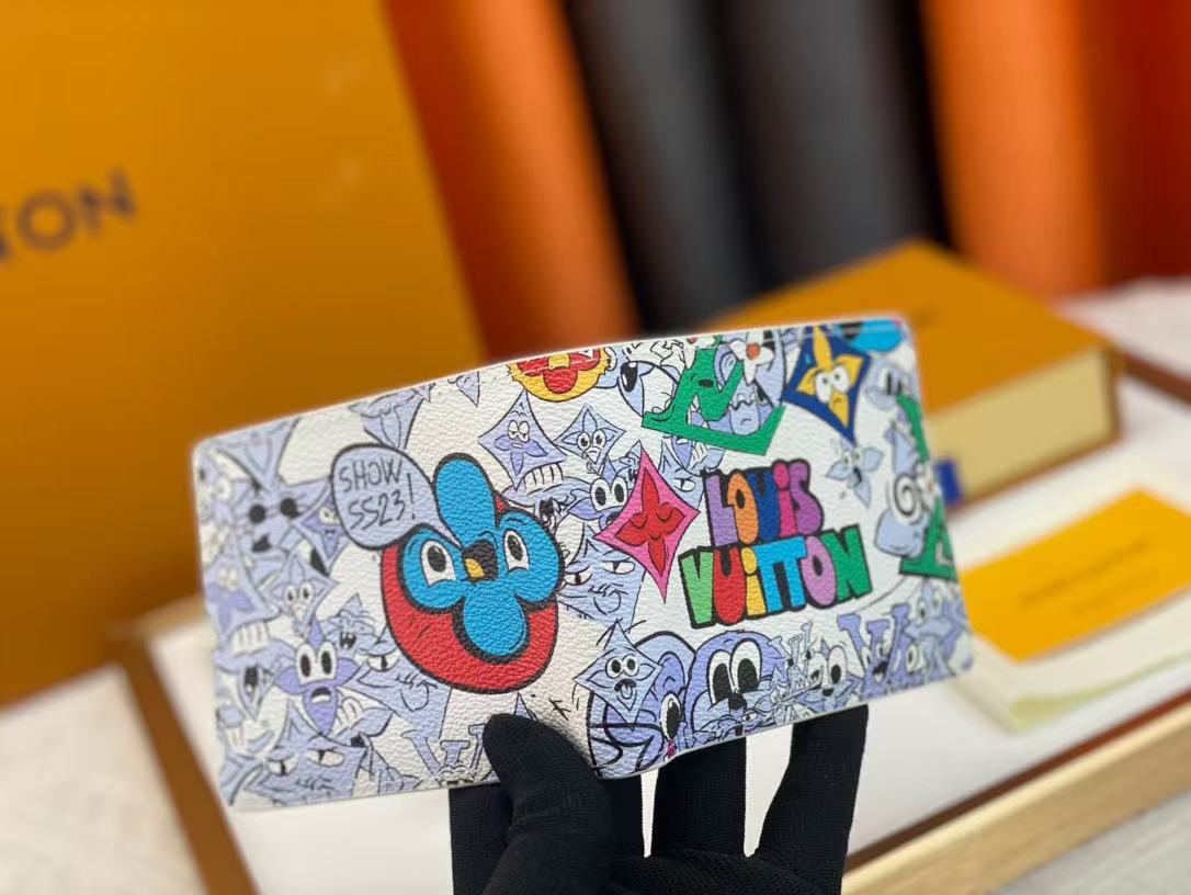 B1X165E41 Popular   leather wallets