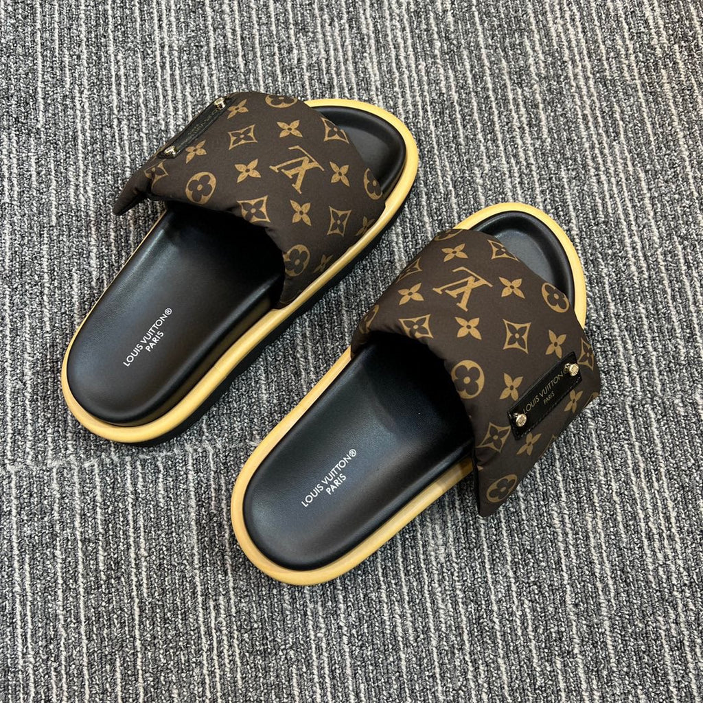Z5XE118 Popular leather quality Slippers