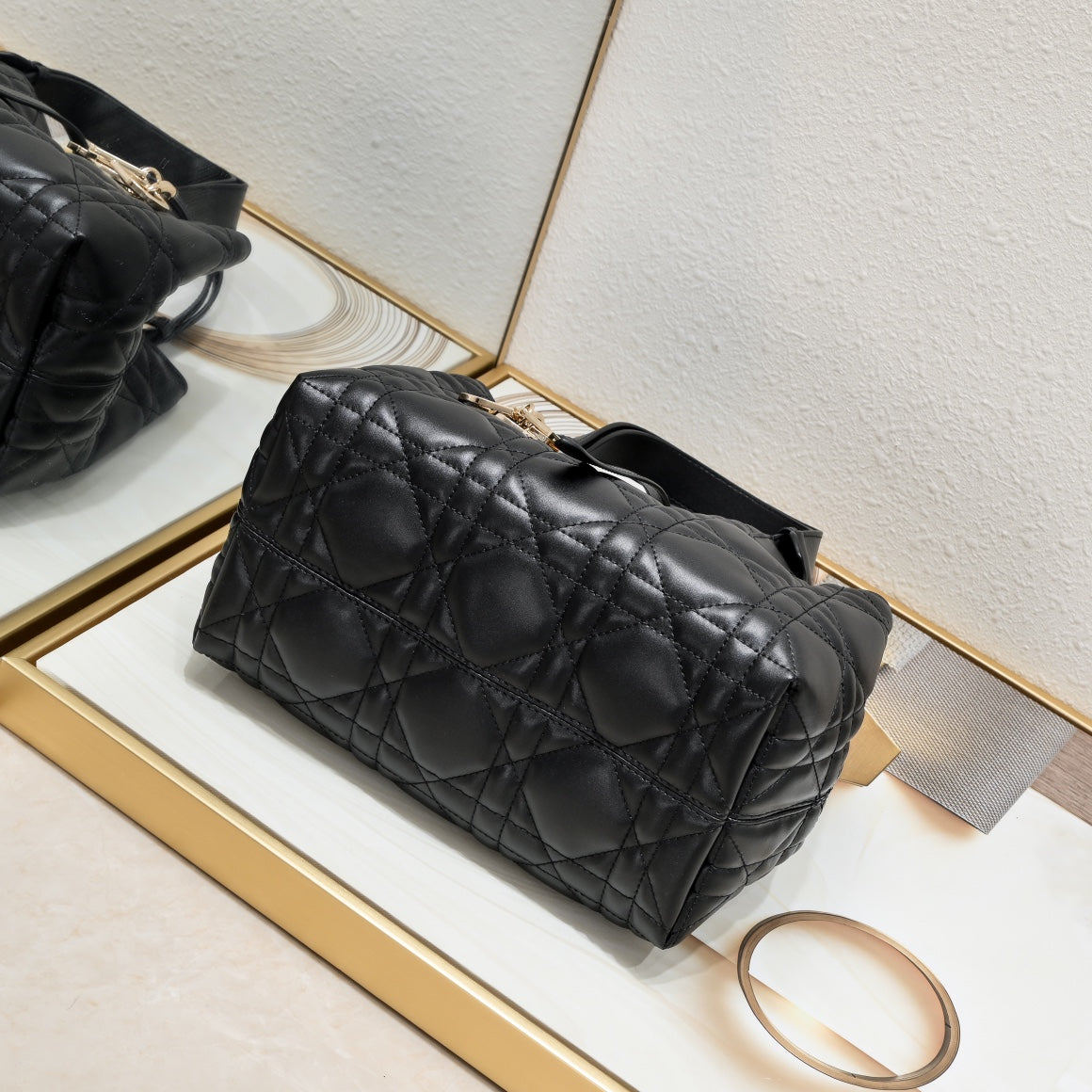 B1N66D2 Popular leather bag
