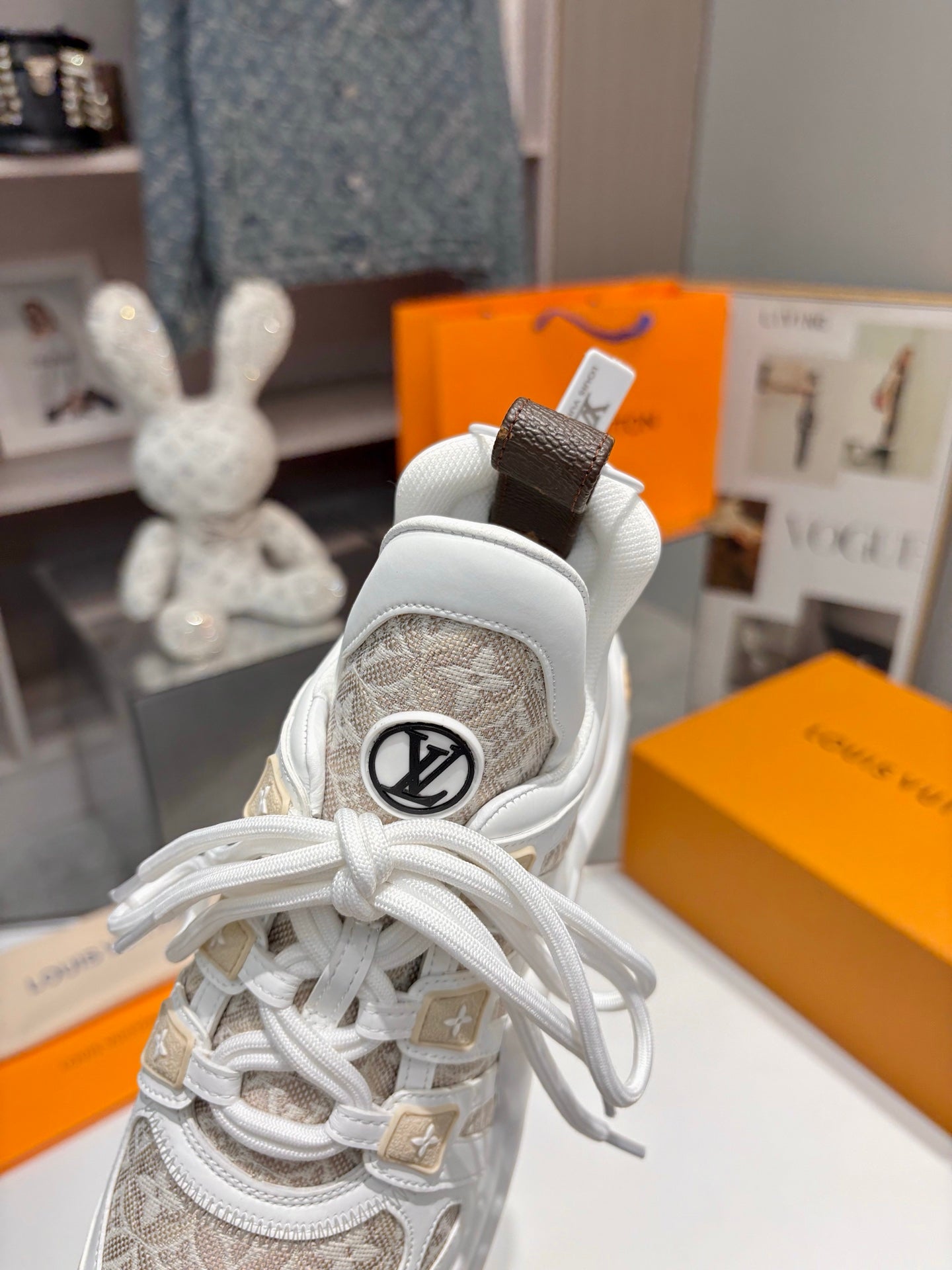 Z2Q105E440  Popular high-quality Shoes