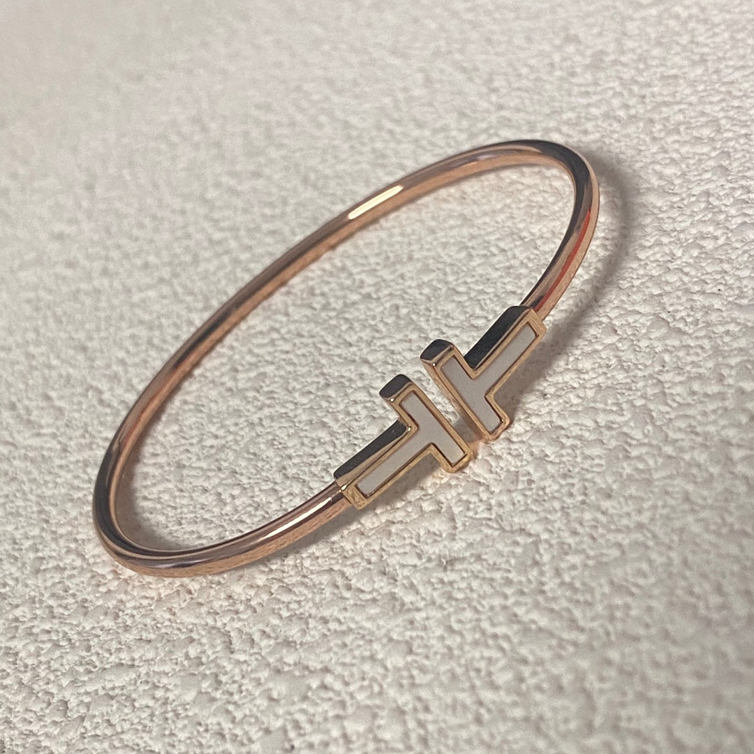 X1Q85T30K  Popular Bracelets