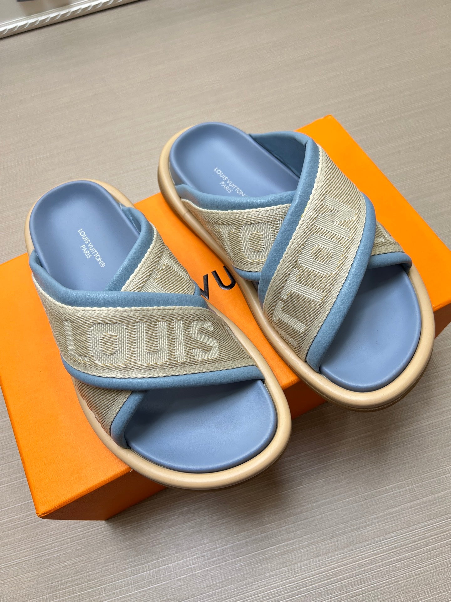 Z5Z35E270 Popular Slippers