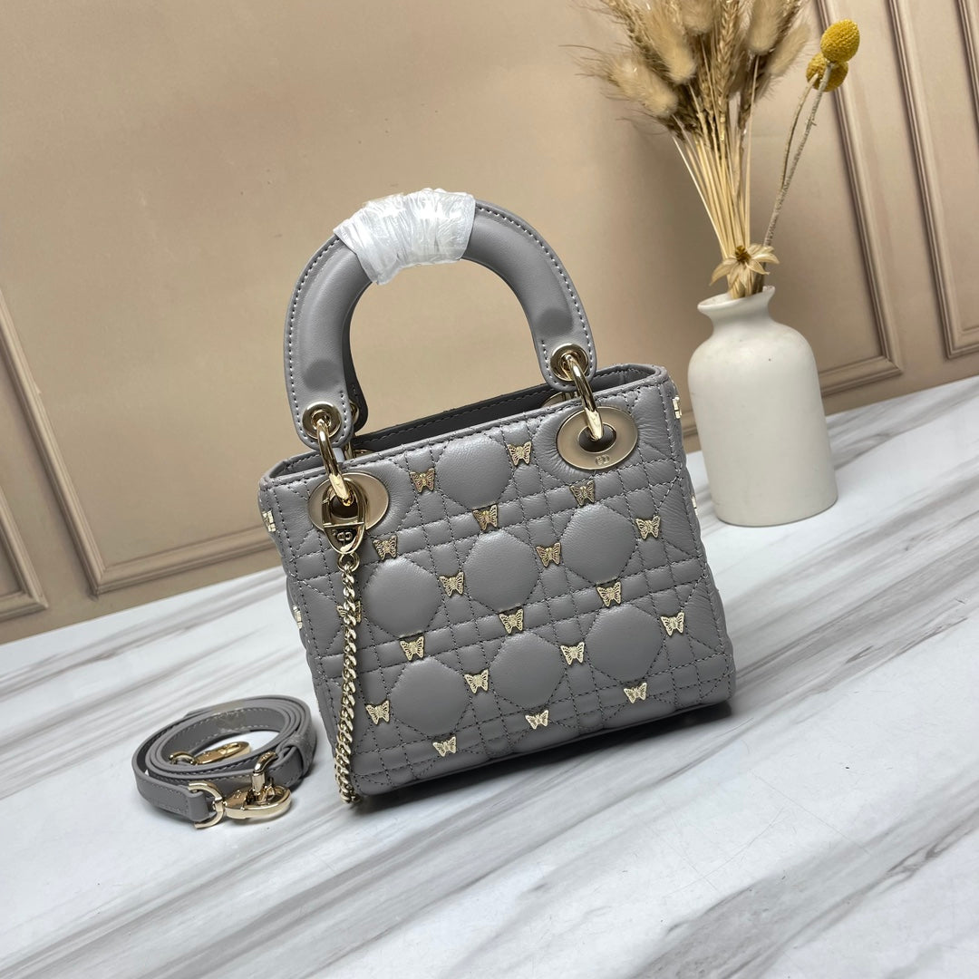 B1R15D139 Popular leather bag