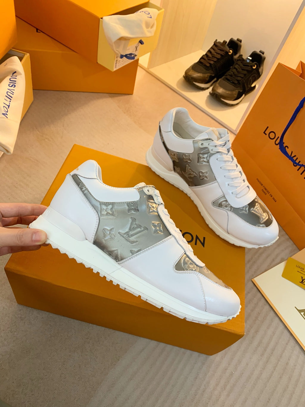 Z2Q95E100 Popular high-quality  shoes