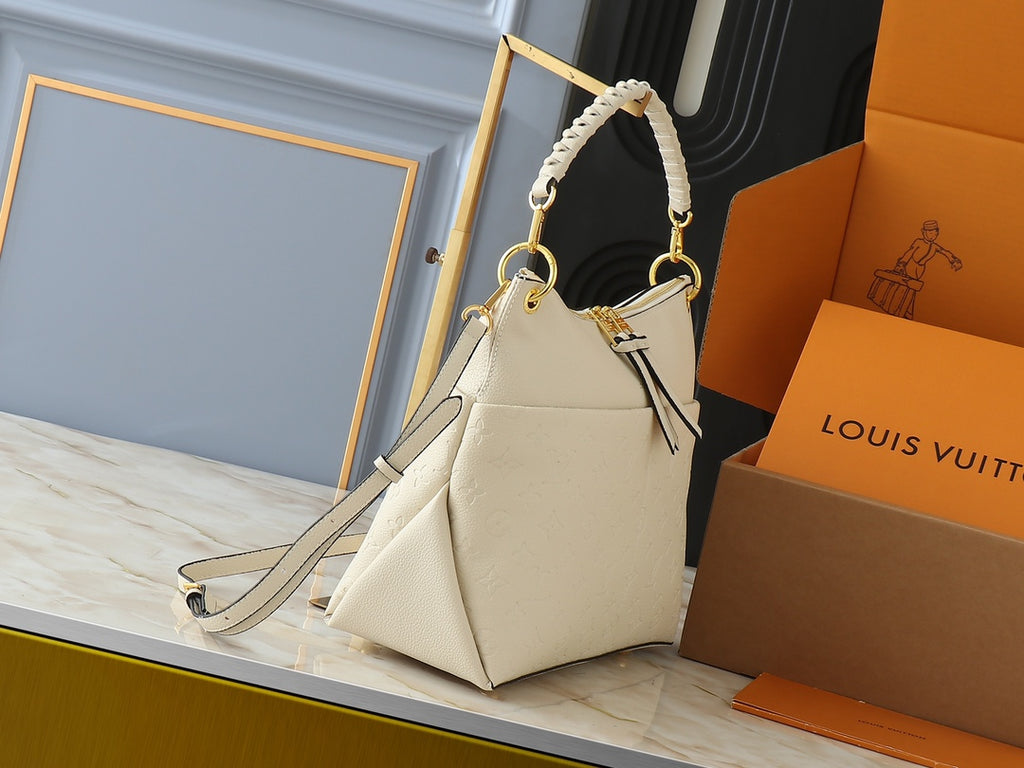 B1W35E115 Popular leather bag