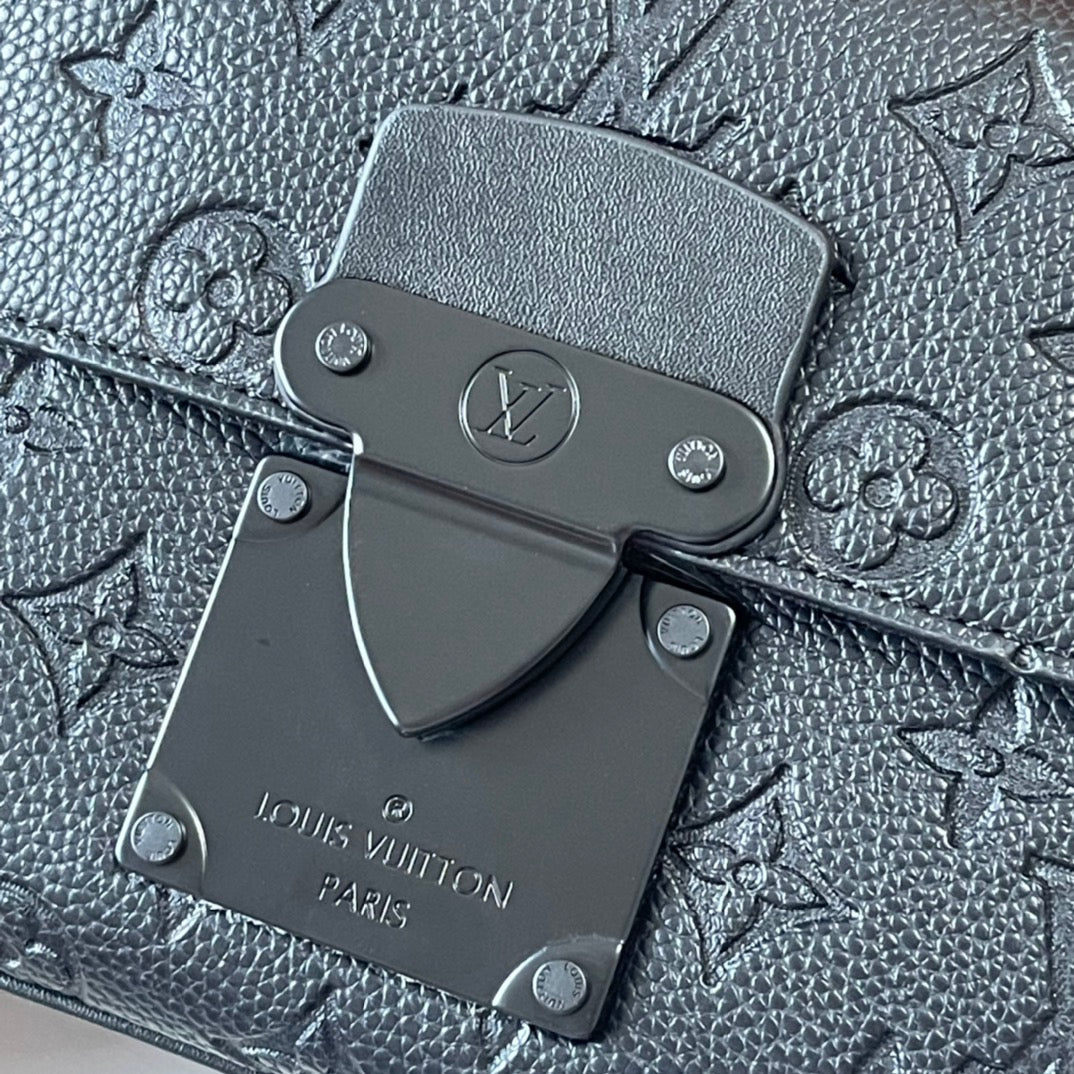 B1W15E38 Popular  leather bag