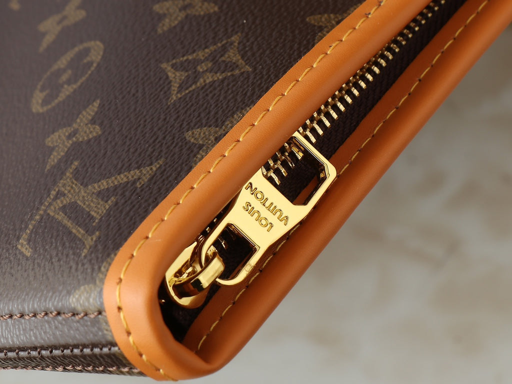 B1W15E31 Popular  leather bag