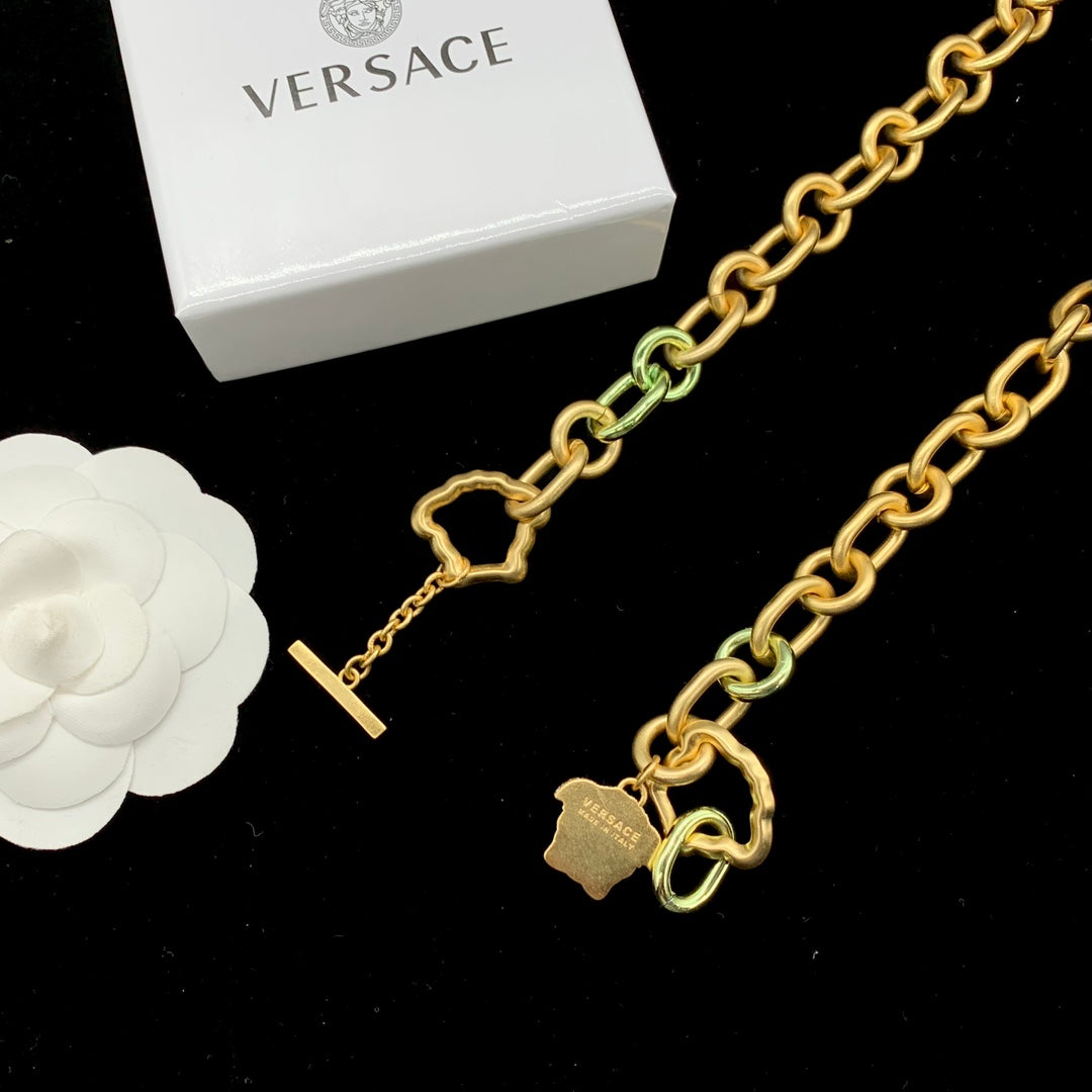 X1R75V71X Popular   Necklace .  Bracelets.Earrings .
