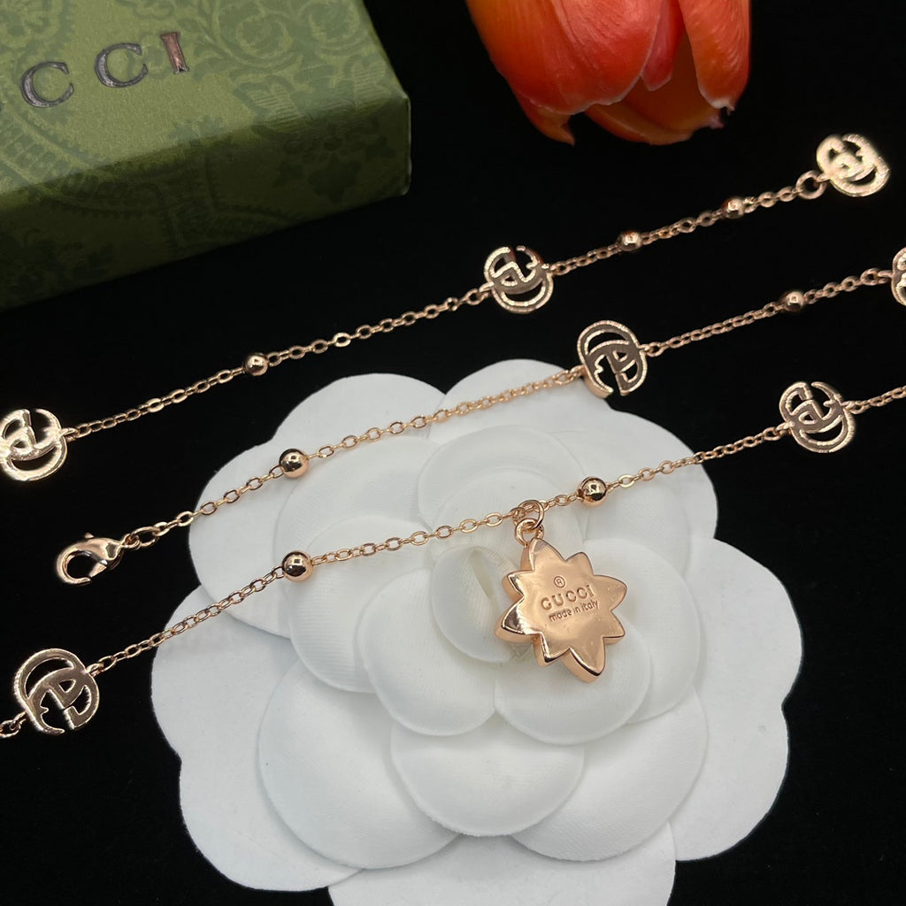X1R75B27X Popular   Necklaces .
