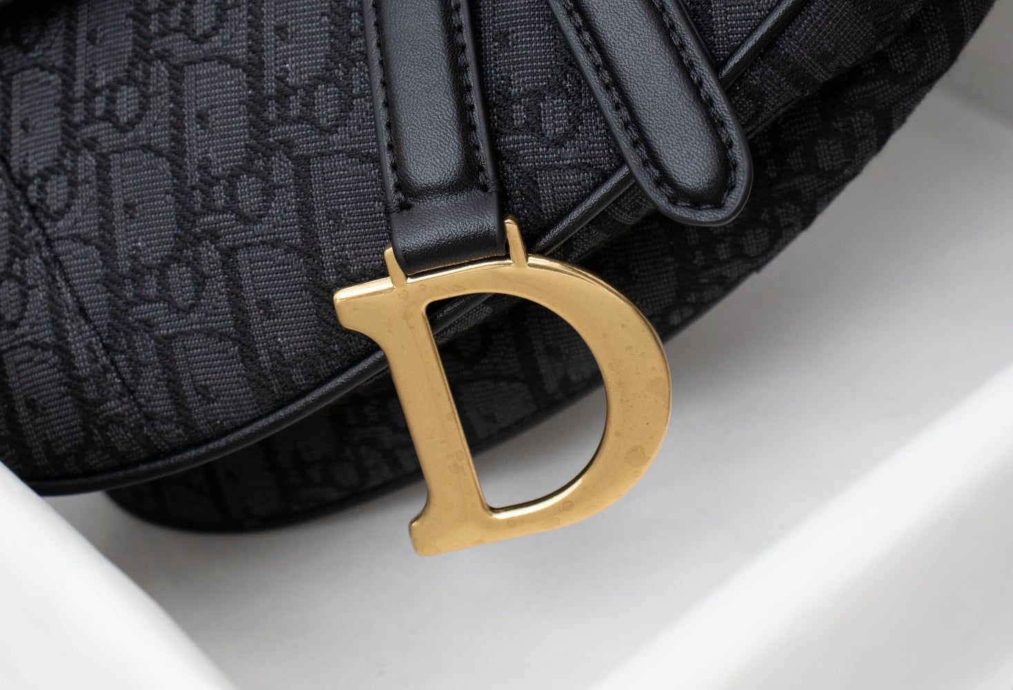 B5X111D12 Popular leather bag 